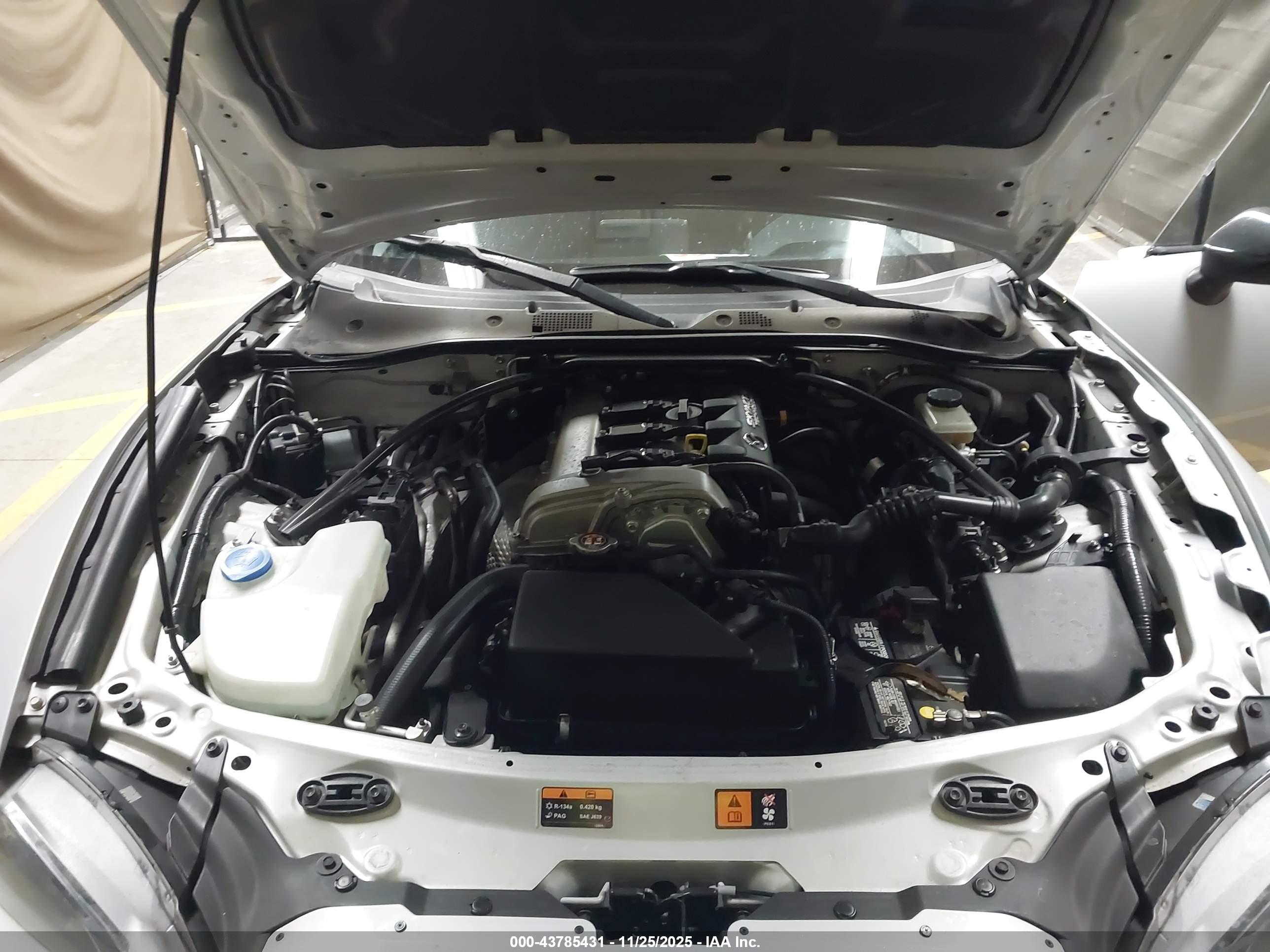 MAZDA MX-5 image 10