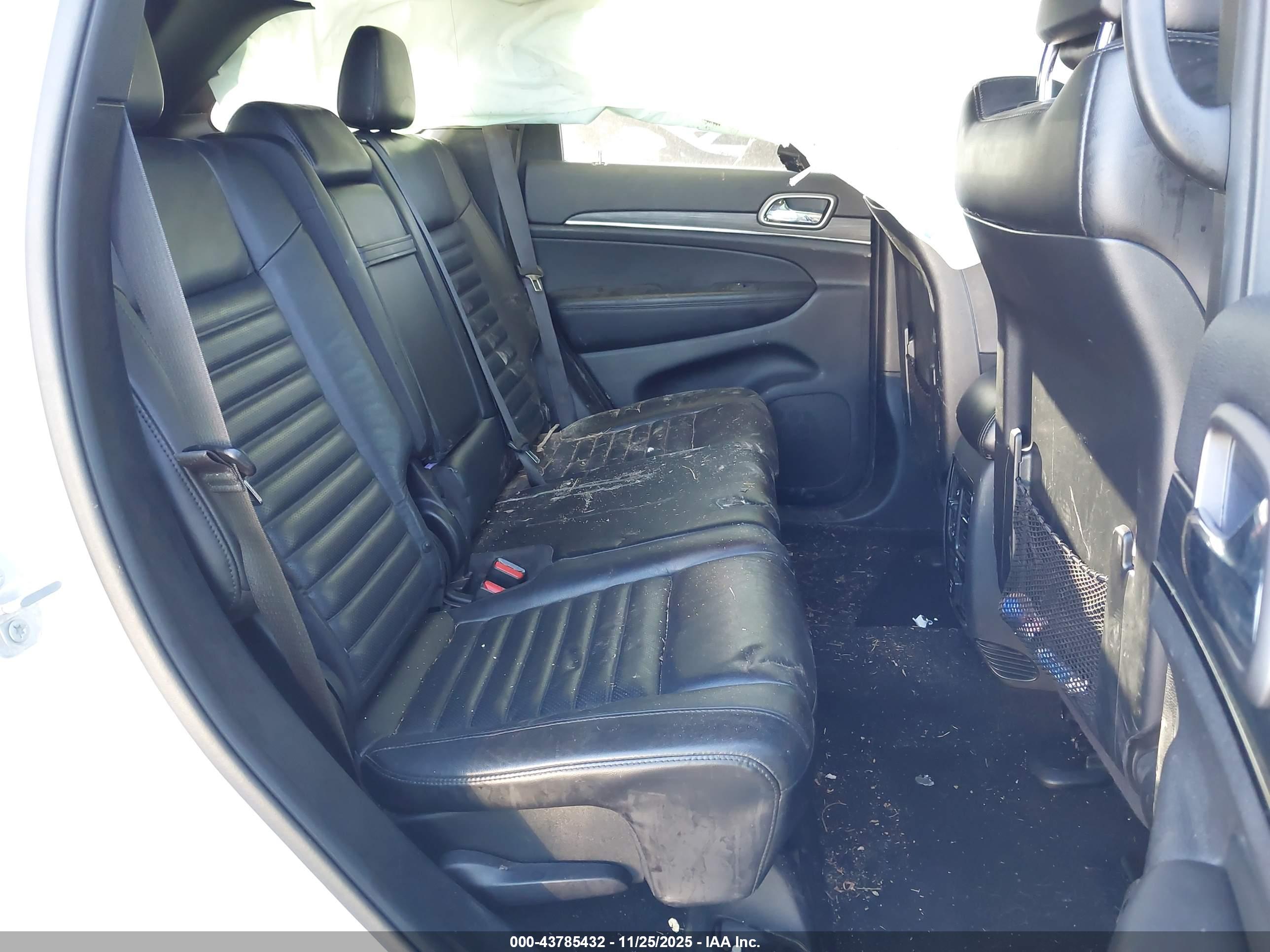 JEEP GRAND image 8