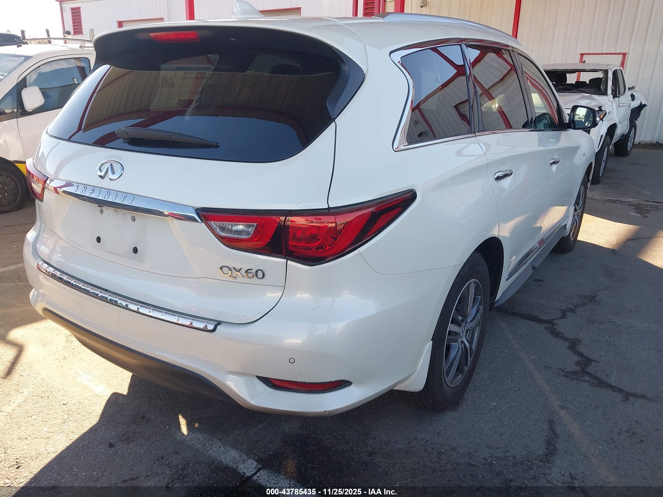 INFINITI QX60 image 4