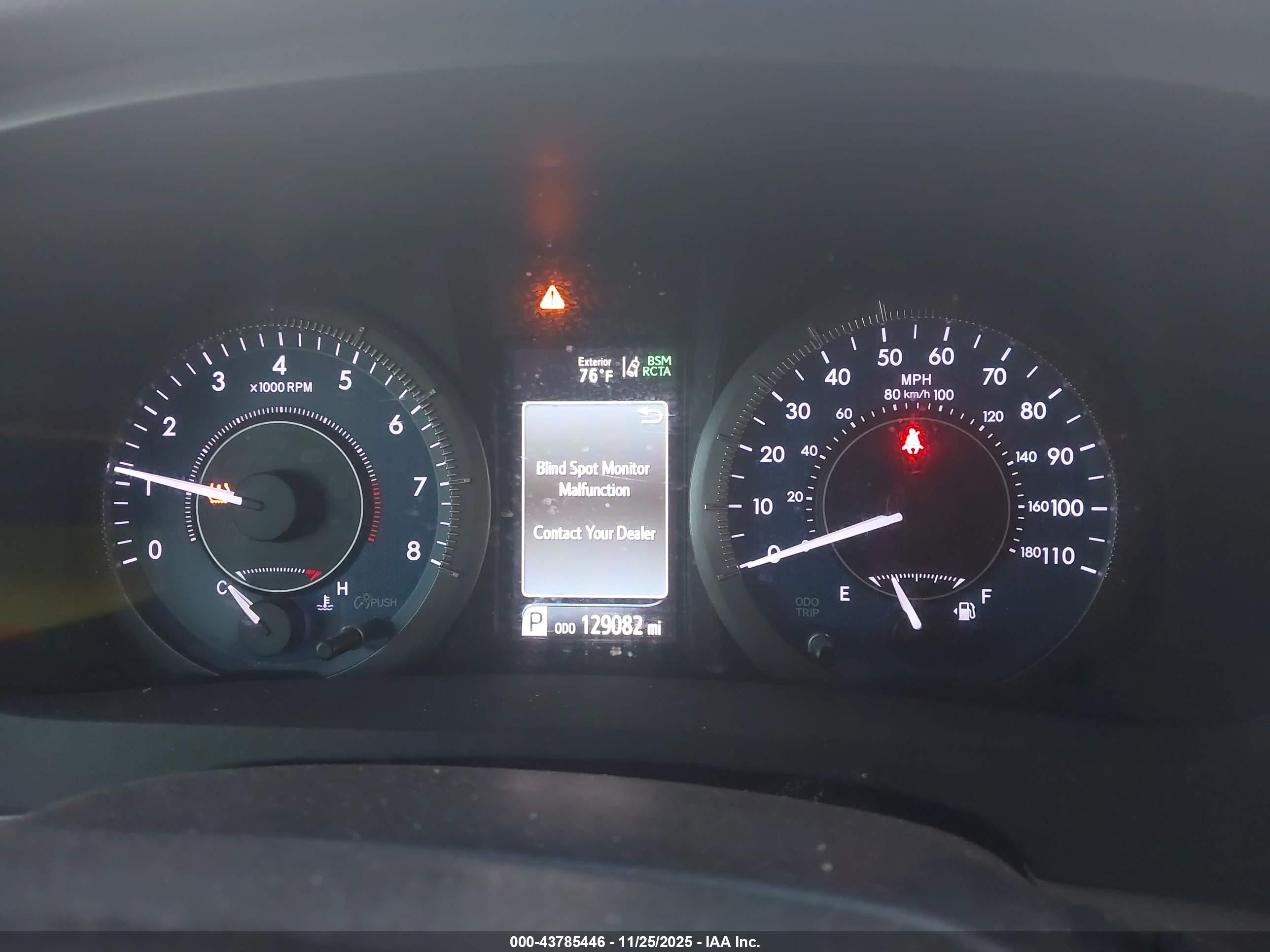 TOYOTA SIENNA image 7
