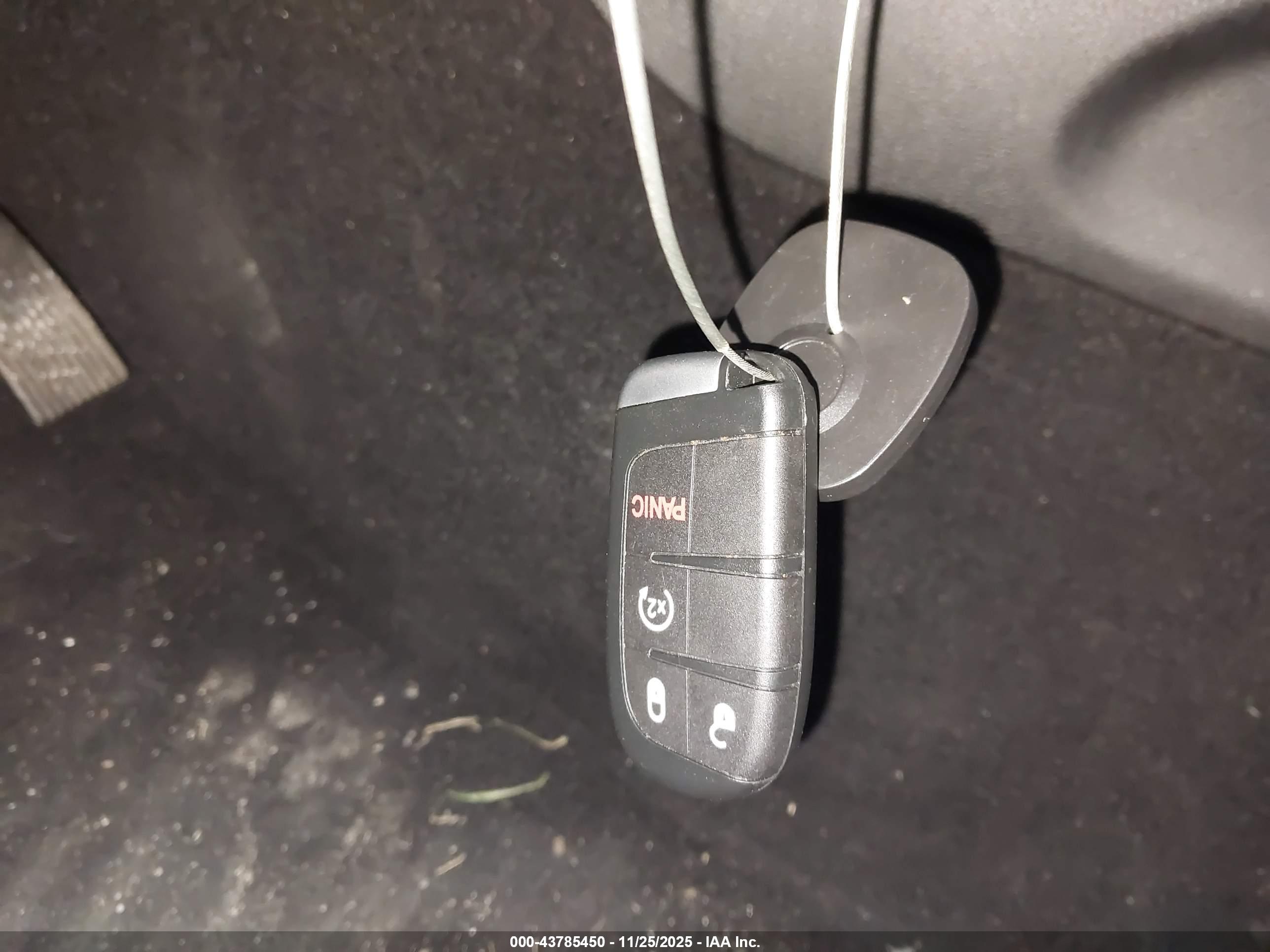 JEEP GRAND image 11