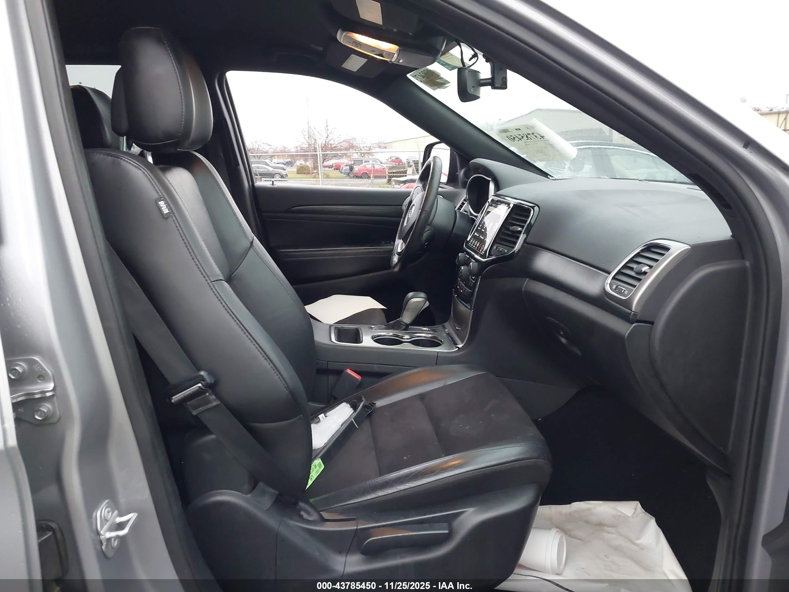 JEEP GRAND image 5