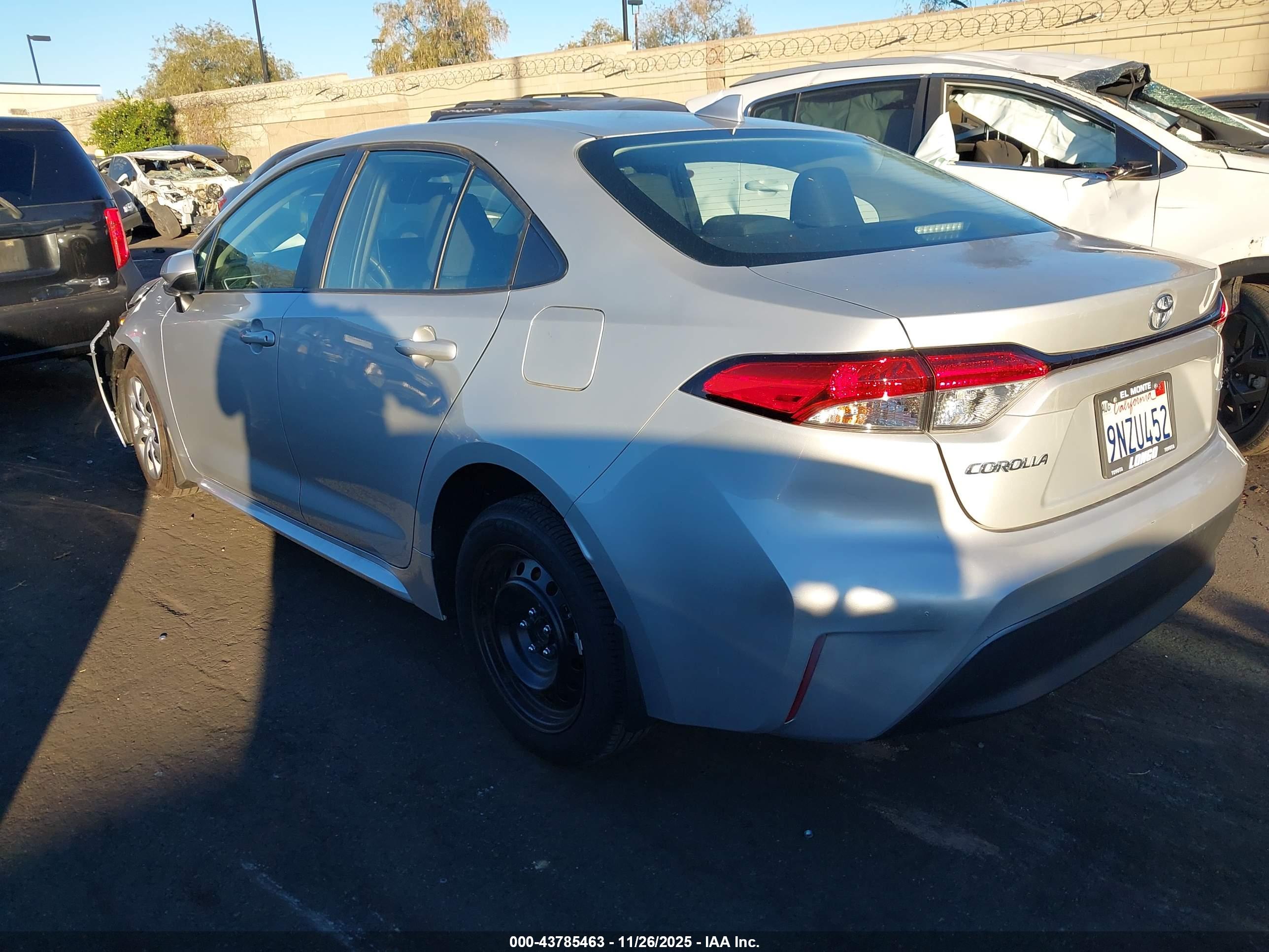 TOYOTA COROLLA image 3