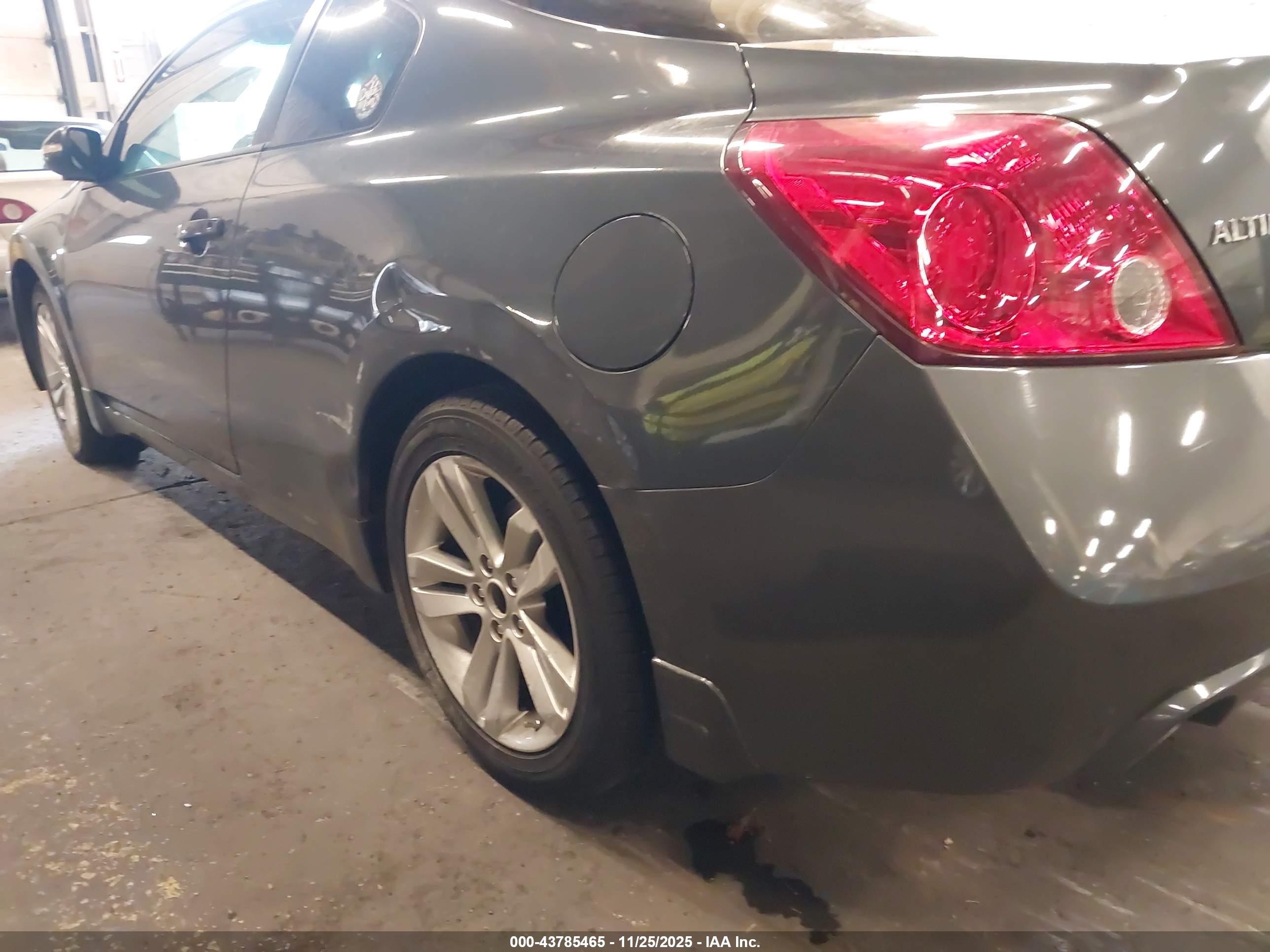 NISSAN ALTIMA image 6