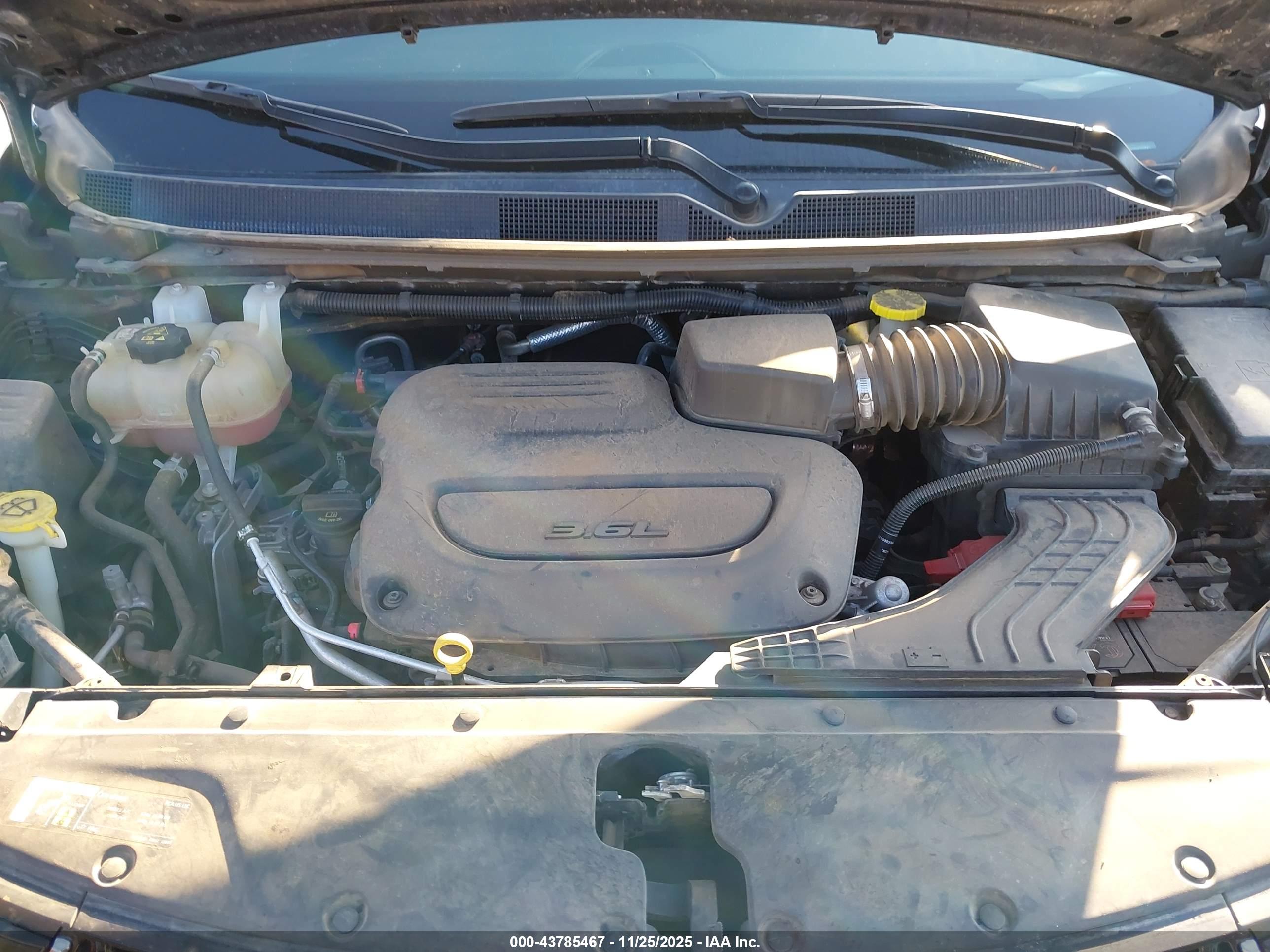 CHRYSLER PACIFICA image 10