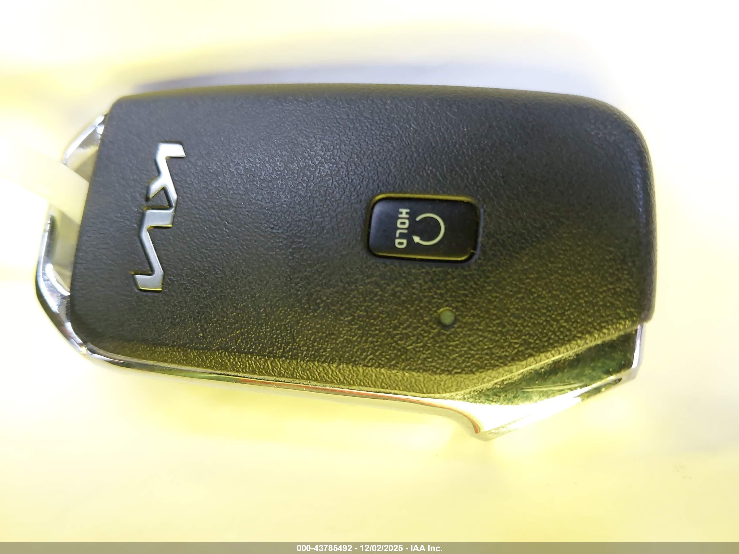 KIA NIRO image 11
