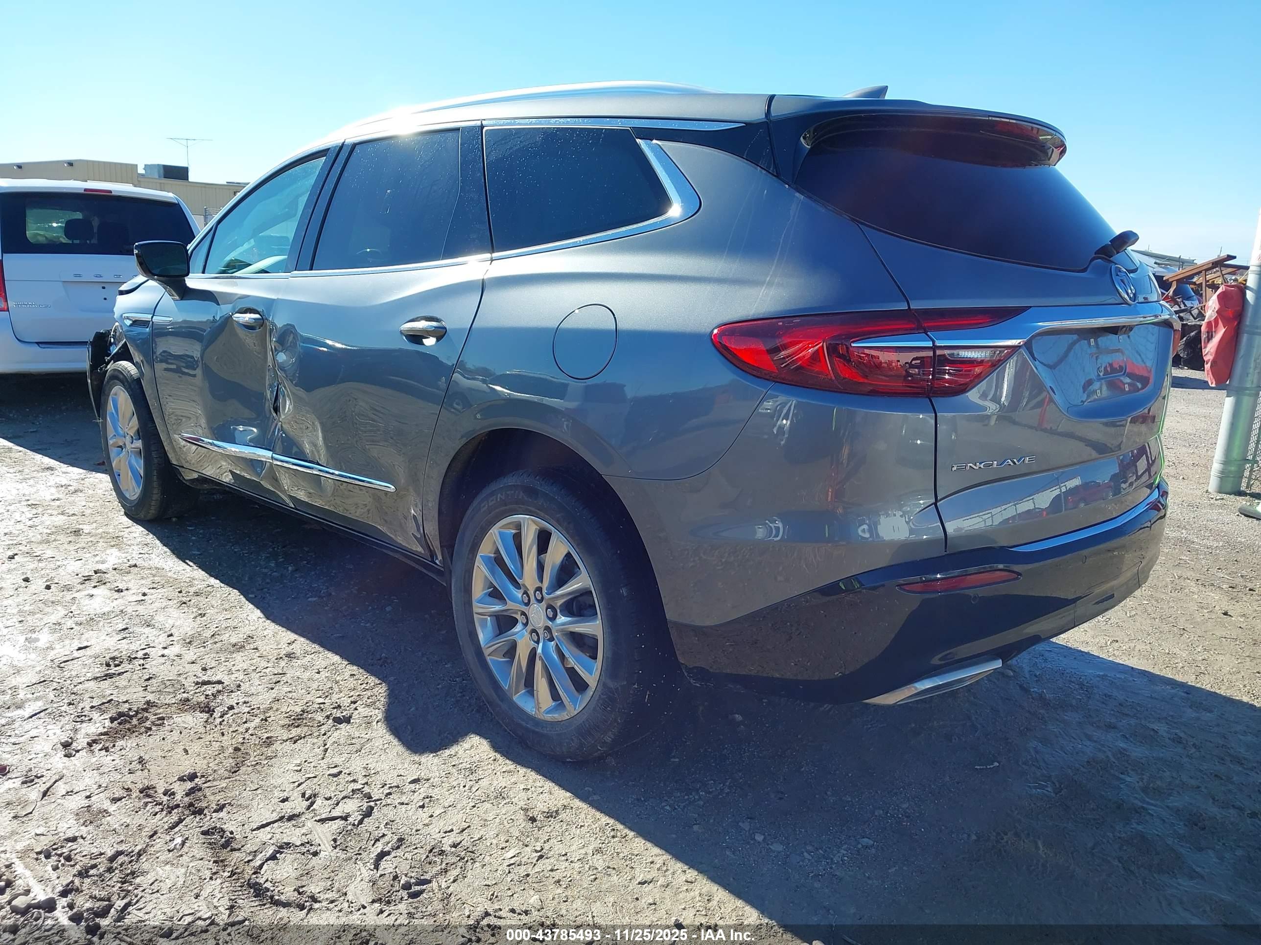 BUICK ENCLAVE image 3