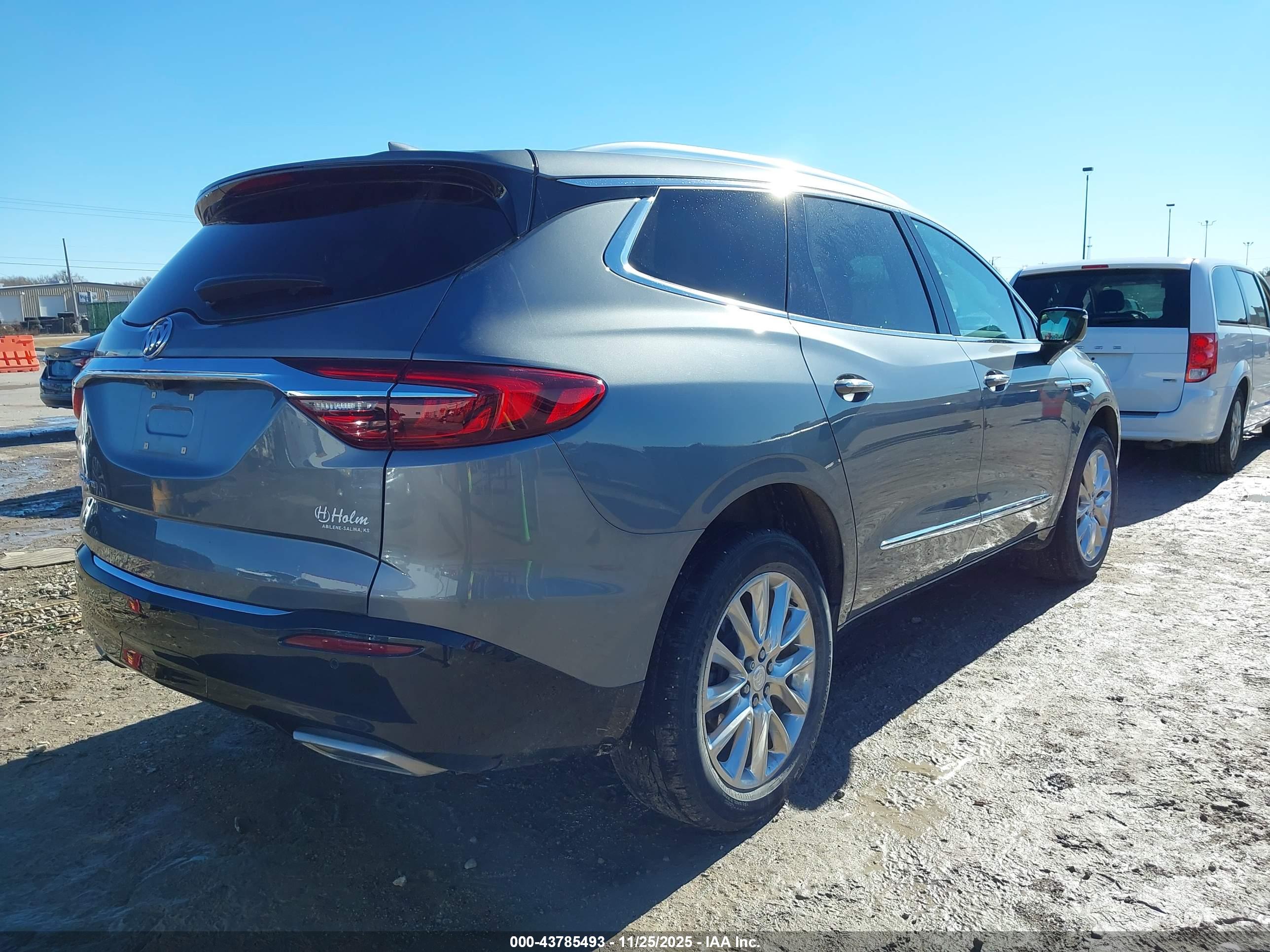 BUICK ENCLAVE image 4