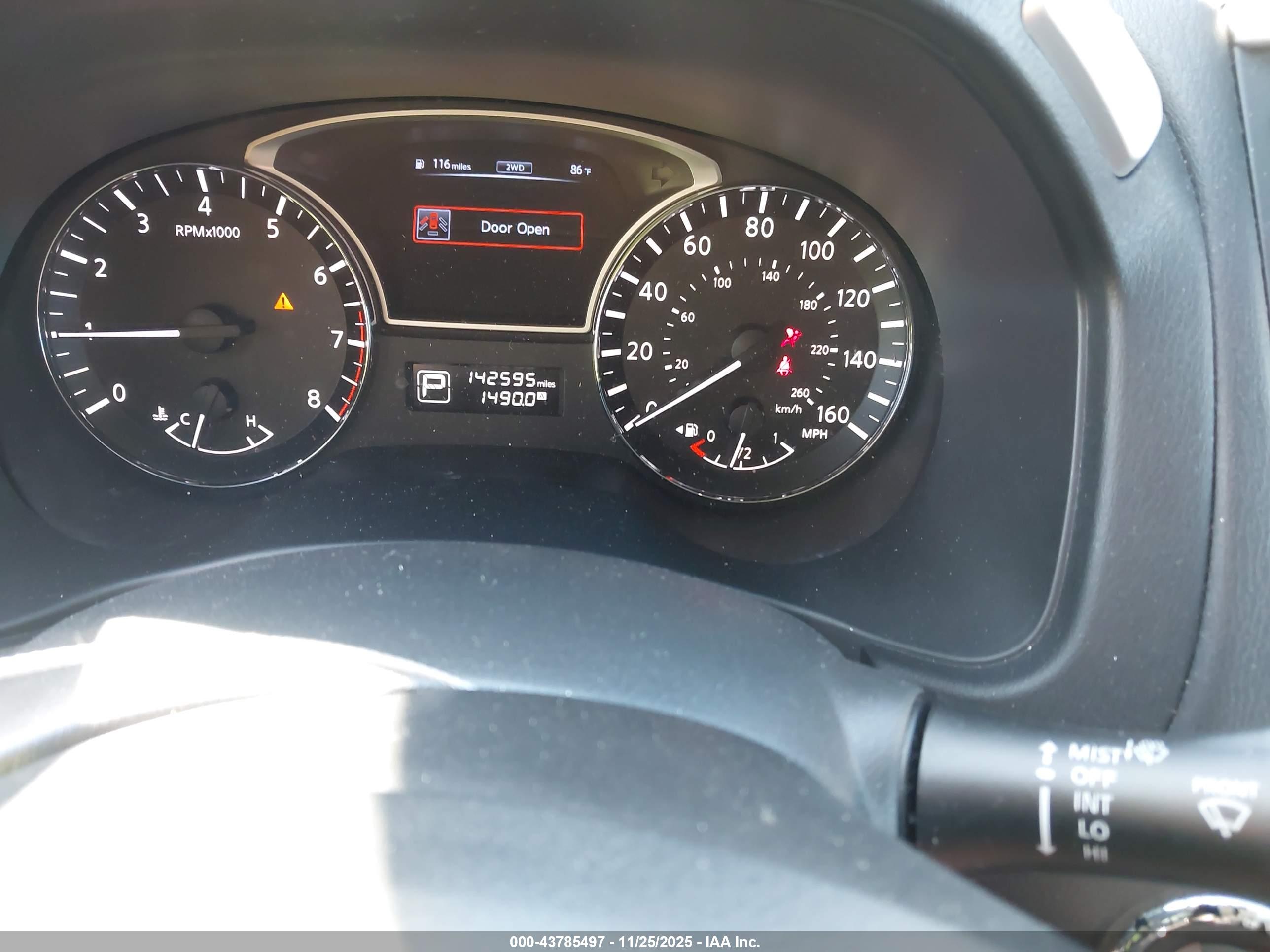 NISSAN PATHFINDER image 7