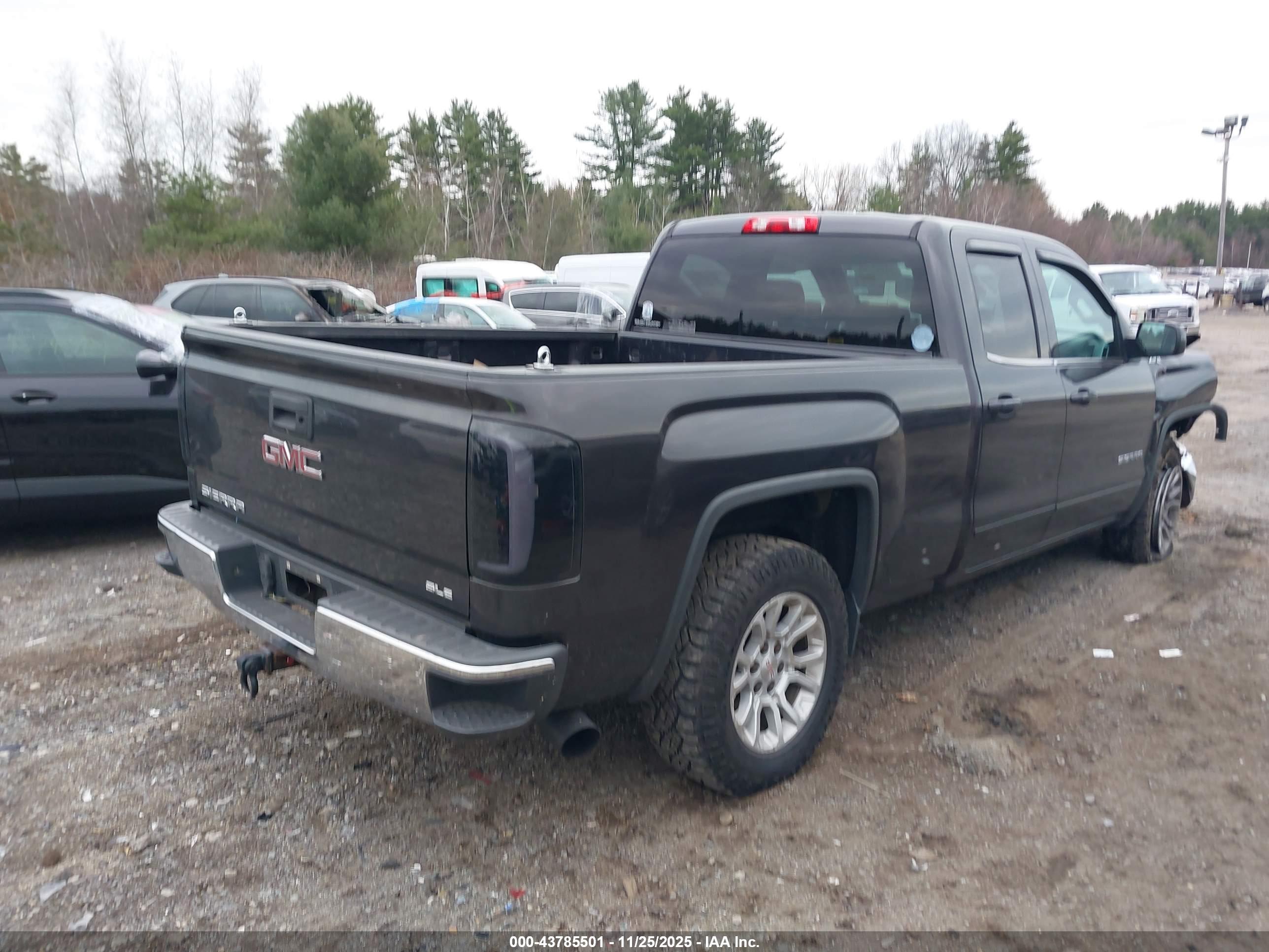 GMC SIERRA image 4