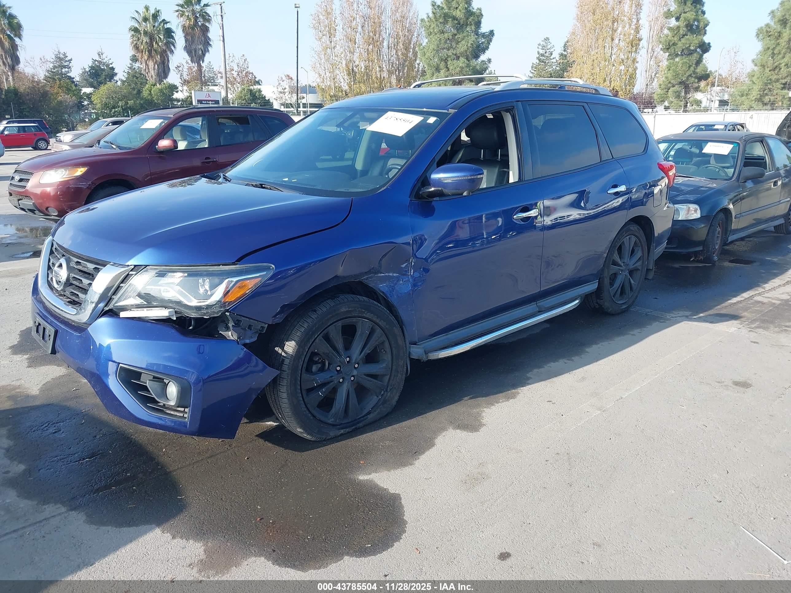 NISSAN PATHFINDER image 2
