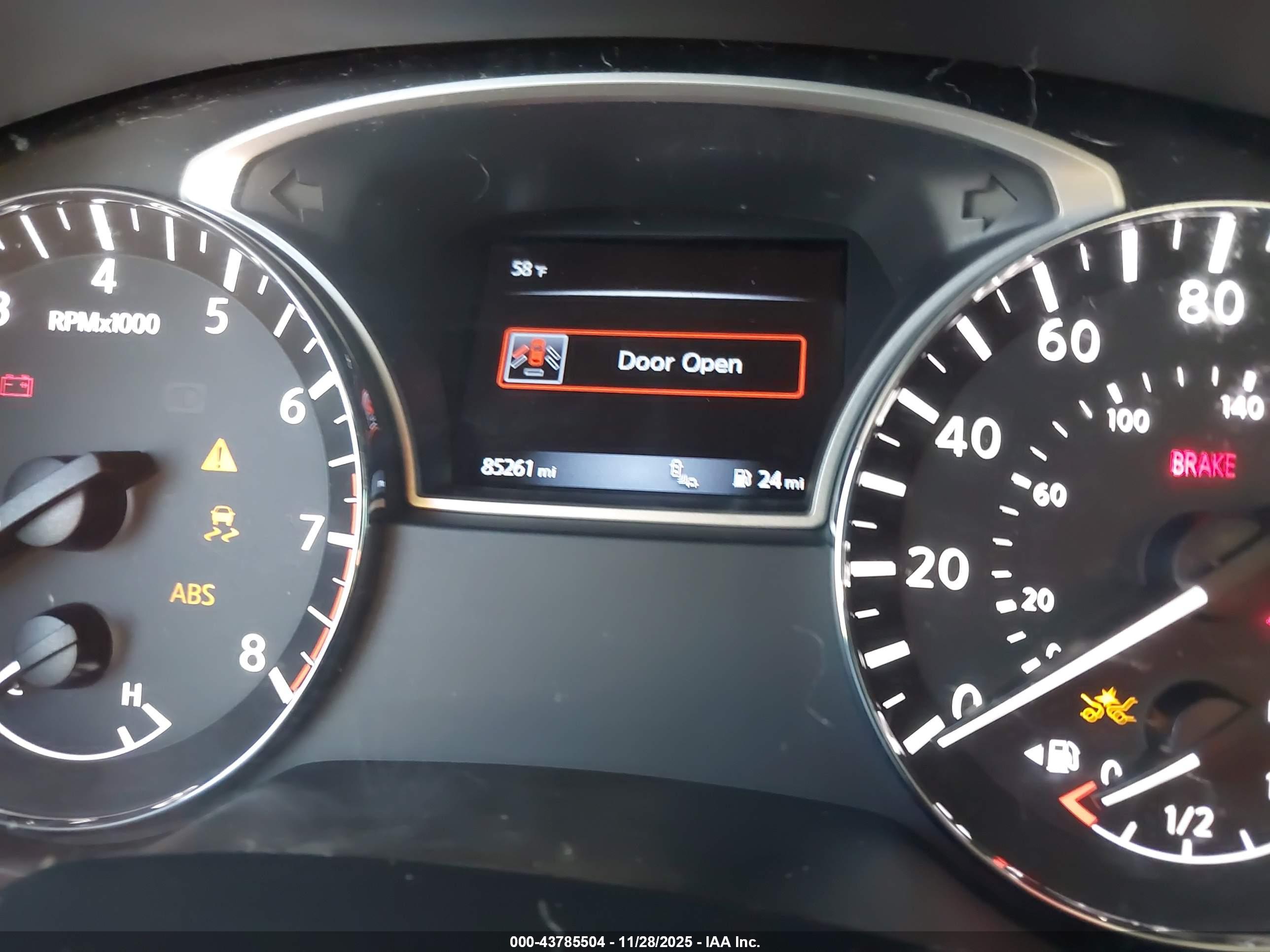 NISSAN PATHFINDER image 7