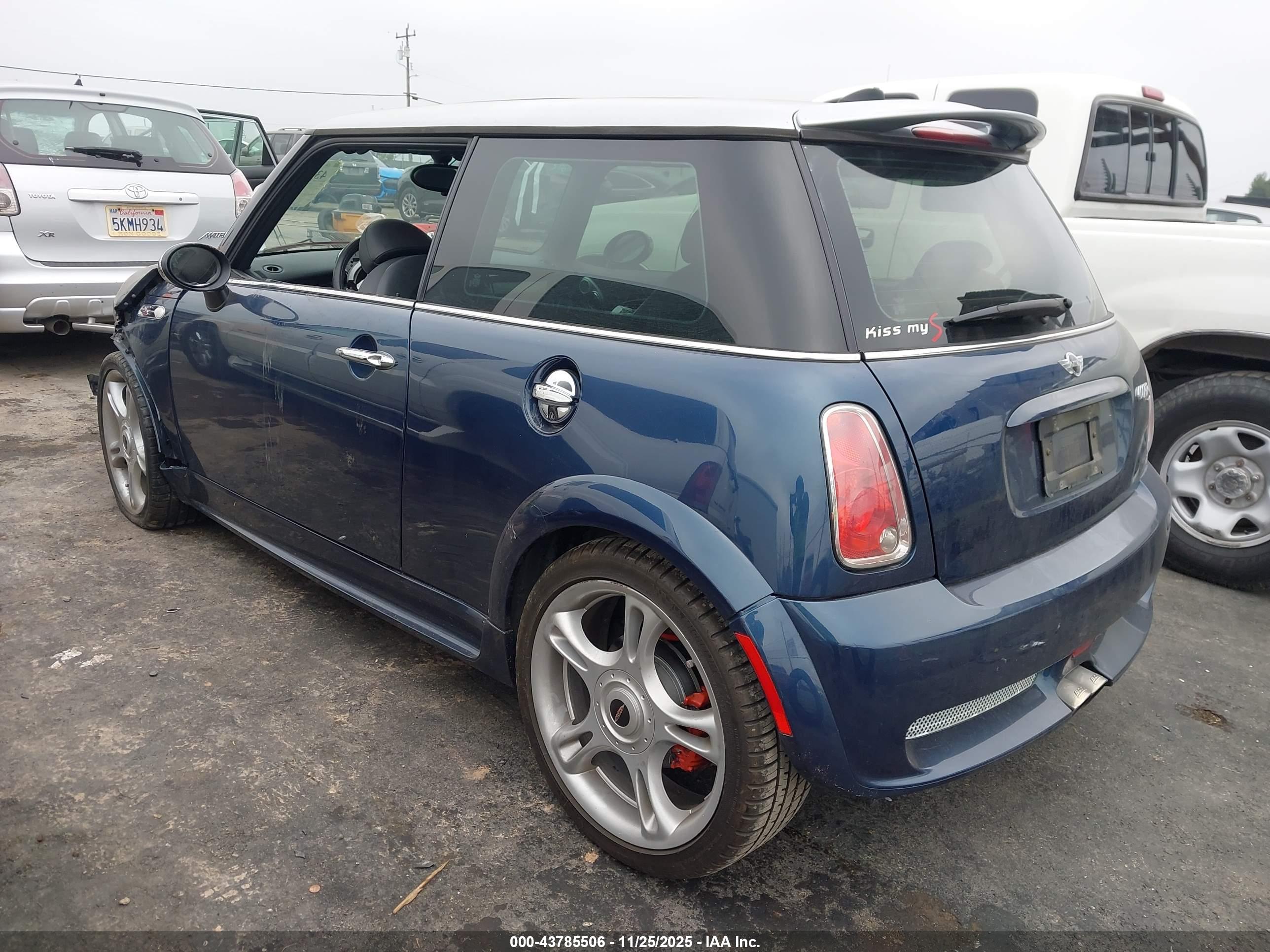 MINI COOPER image 3