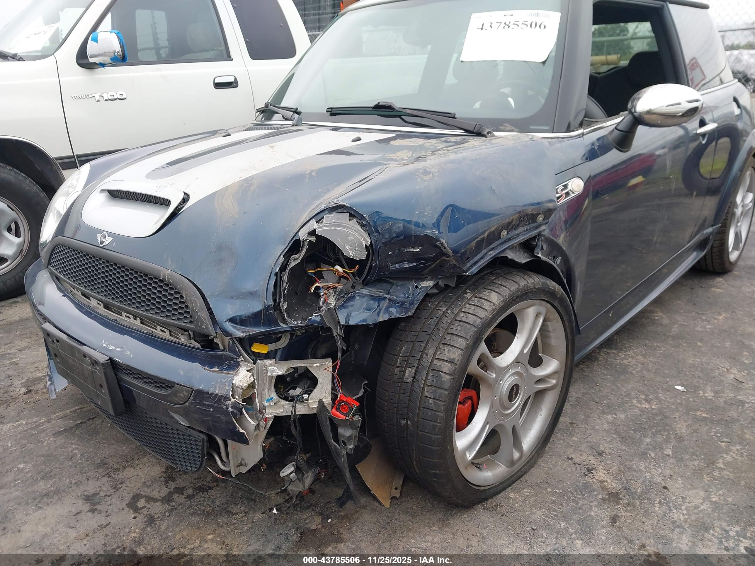MINI COOPER image 6