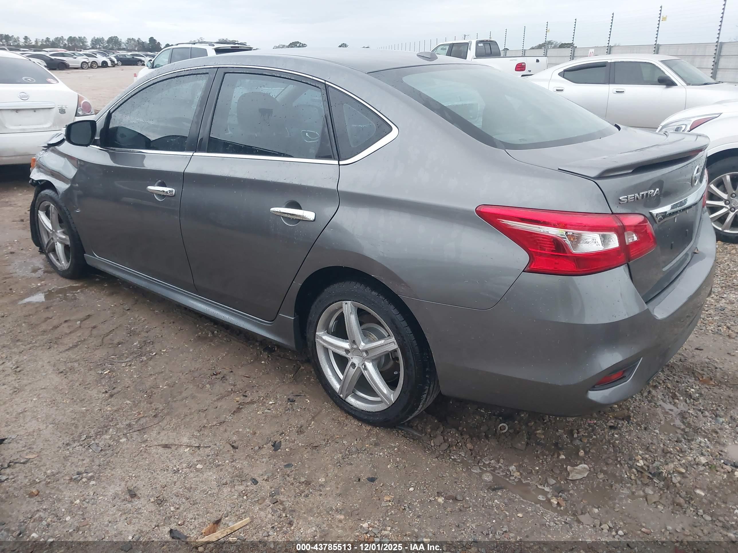 NISSAN SENTRA image 3