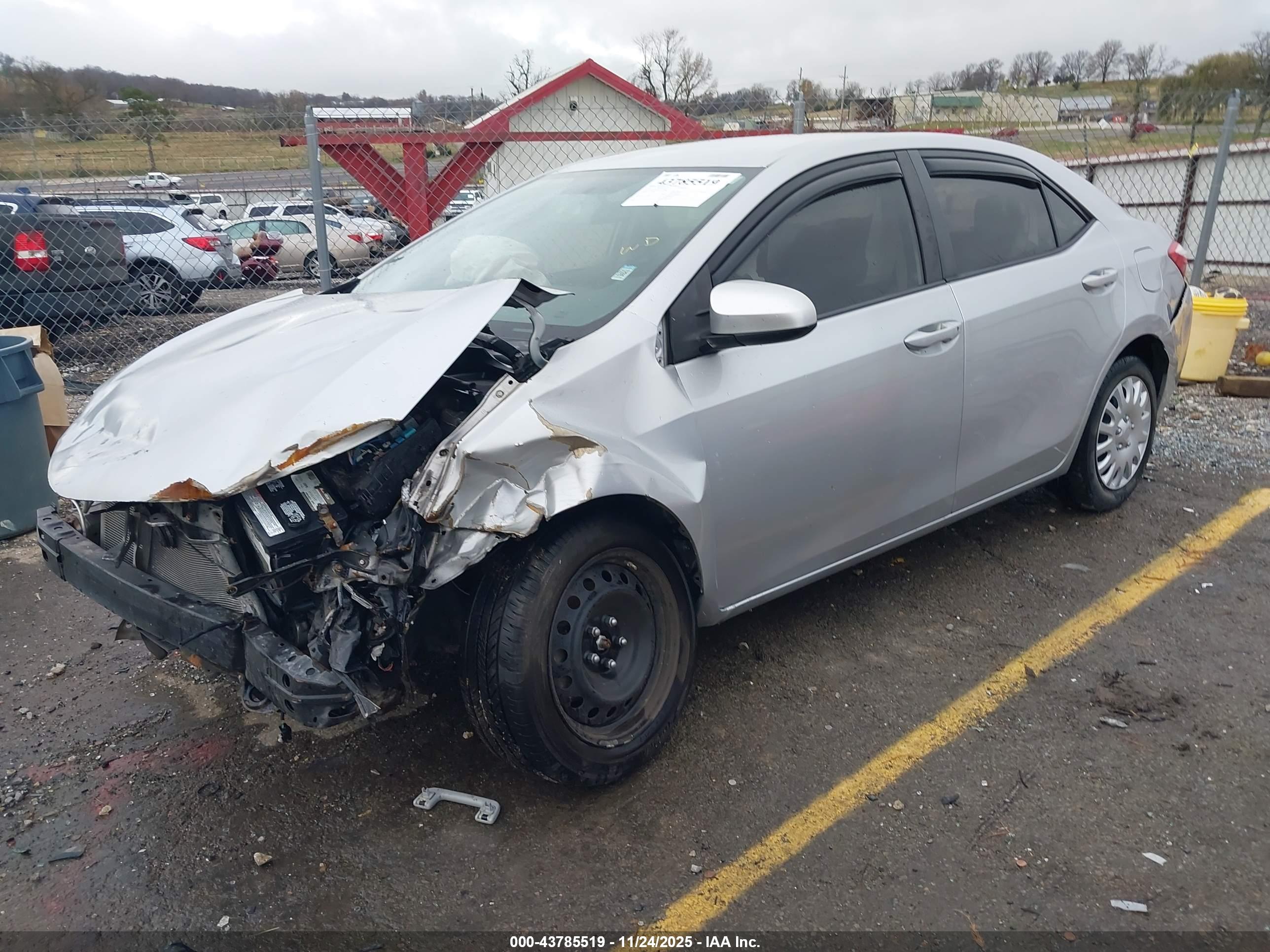 TOYOTA COROLLA image 2