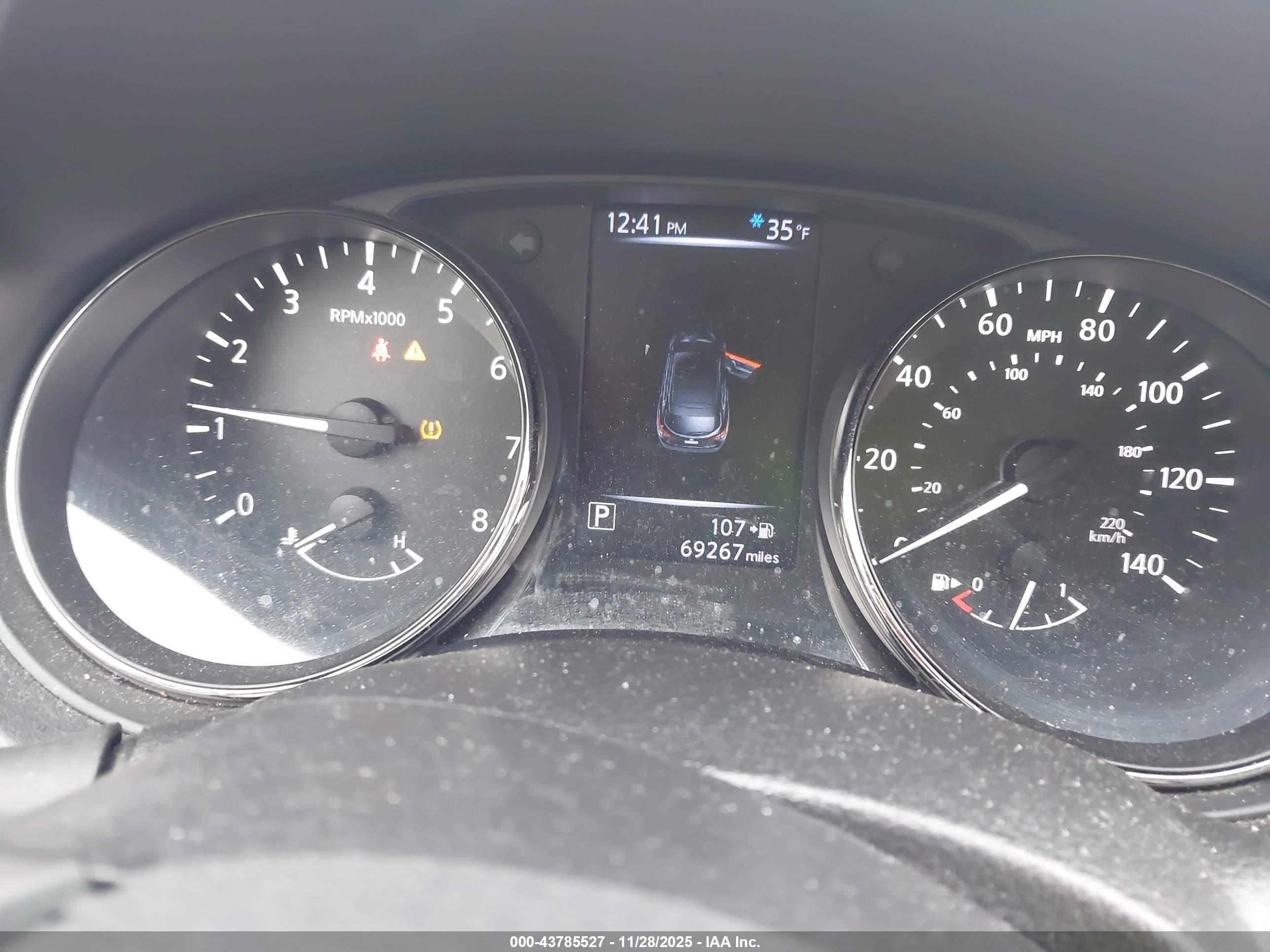 NISSAN ROGUE image 7