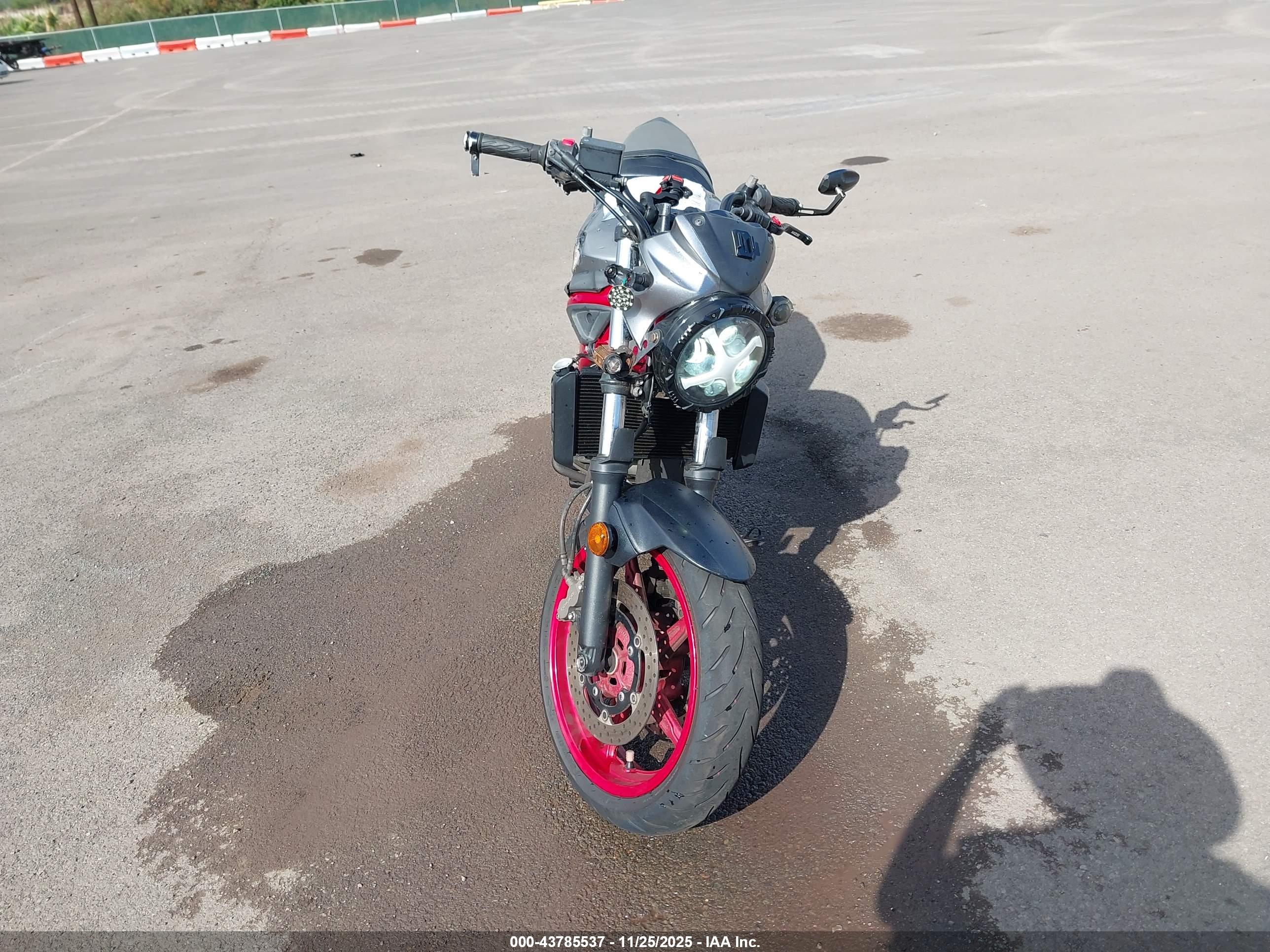 SUZUKI SV650 image 5