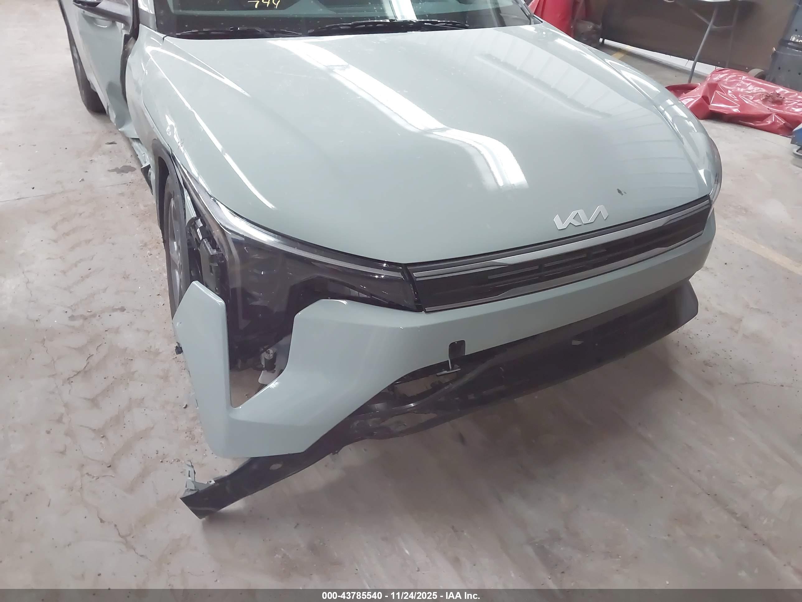 KIA K4 image 6