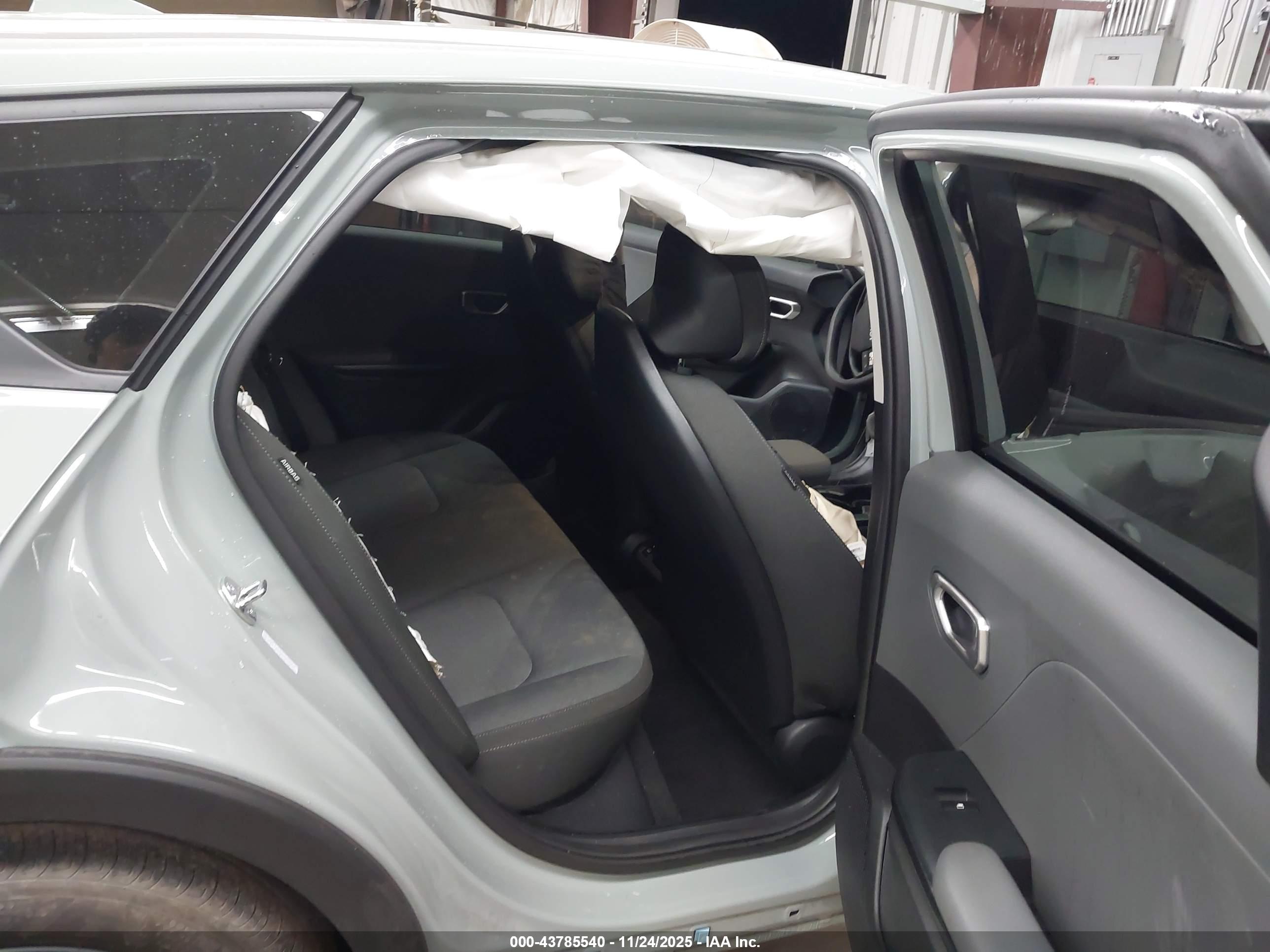 KIA K4 image 8