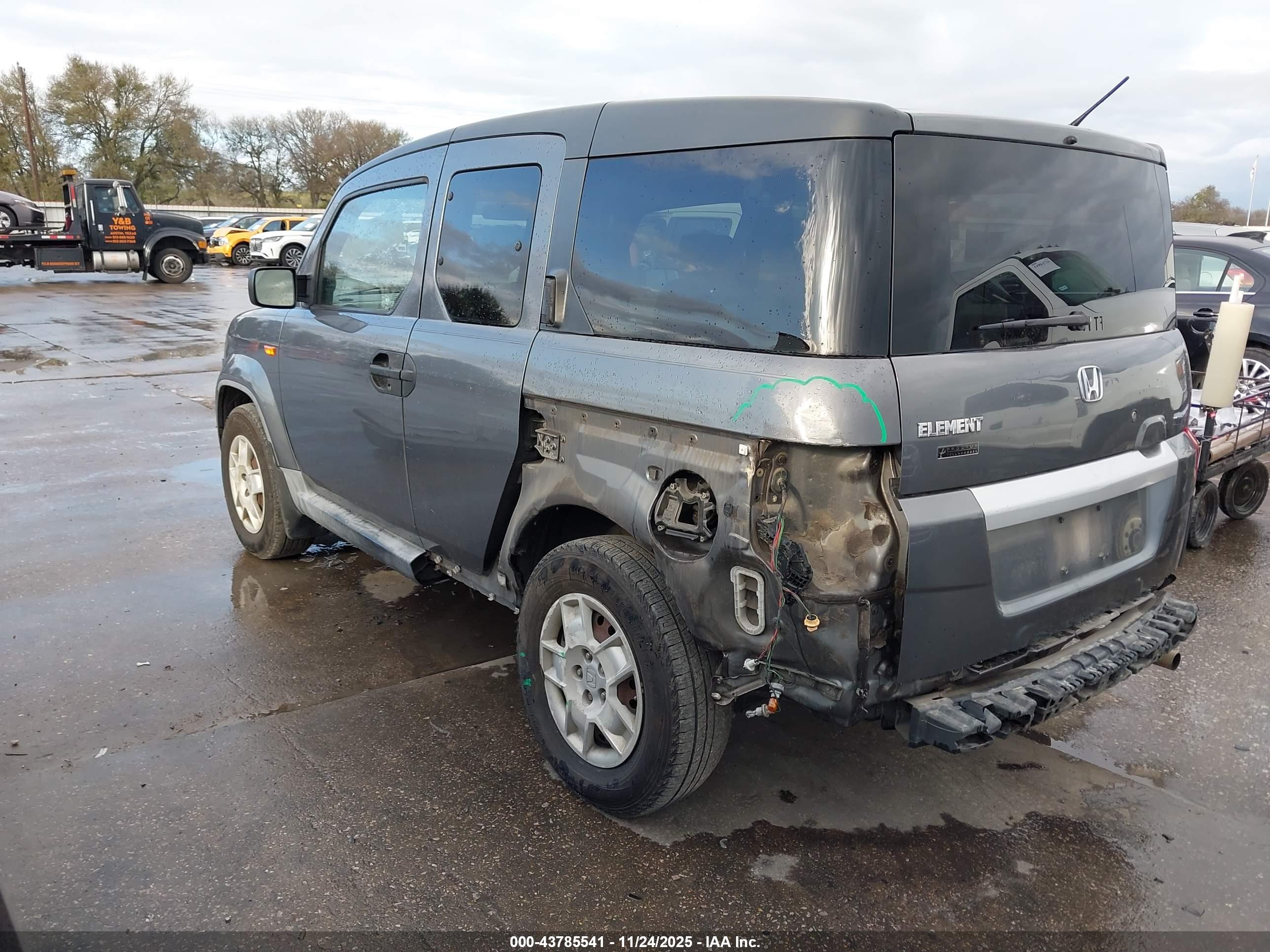 HONDA ELEMENT image 3