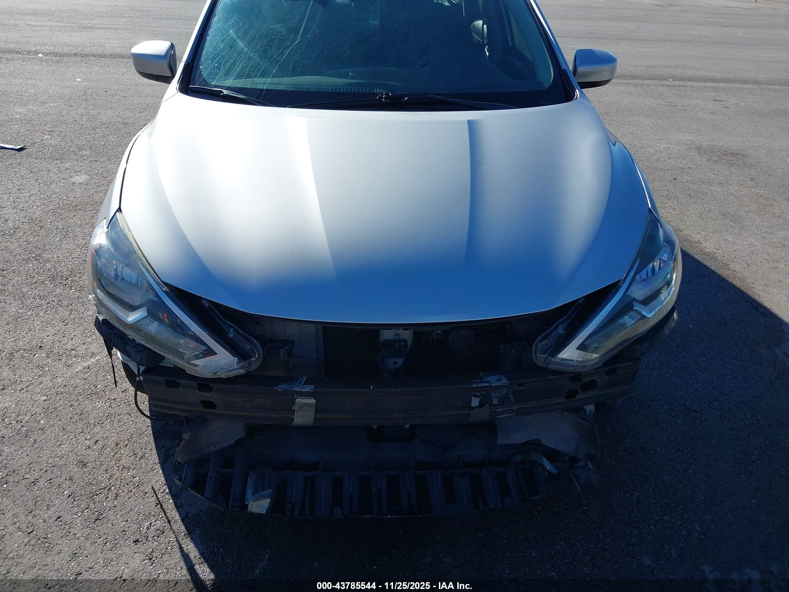 NISSAN SENTRA image 6