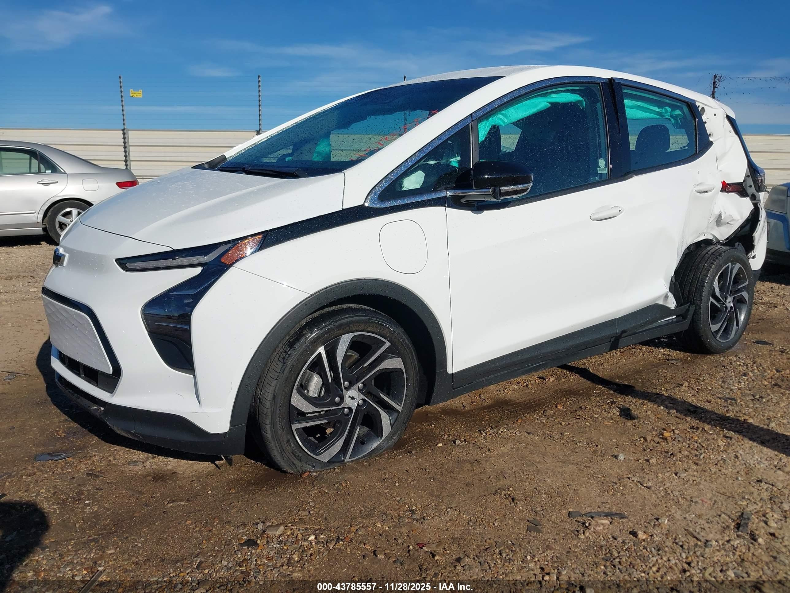CHEVROLET BOLT image 2