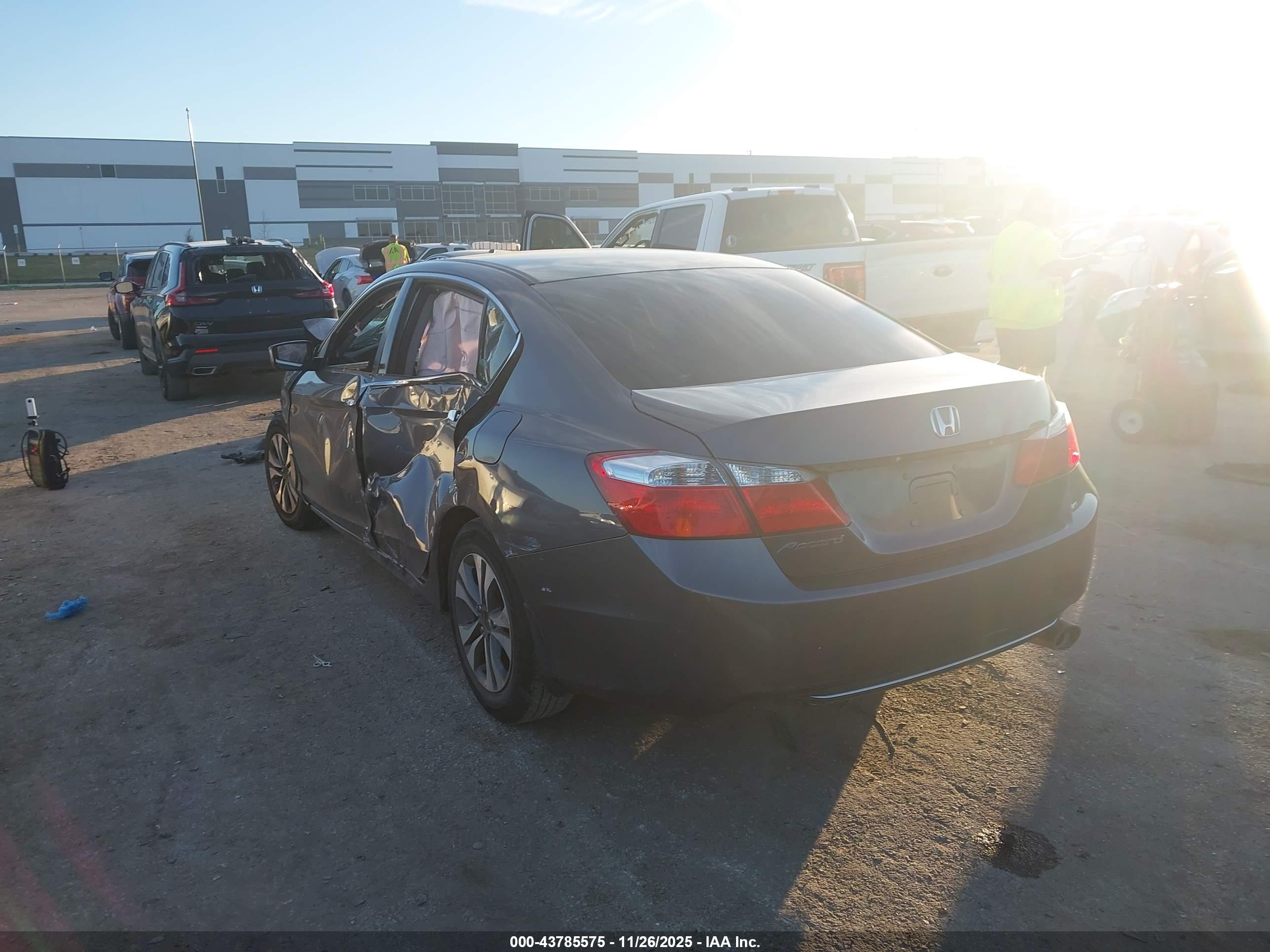HONDA ACCORD image 3