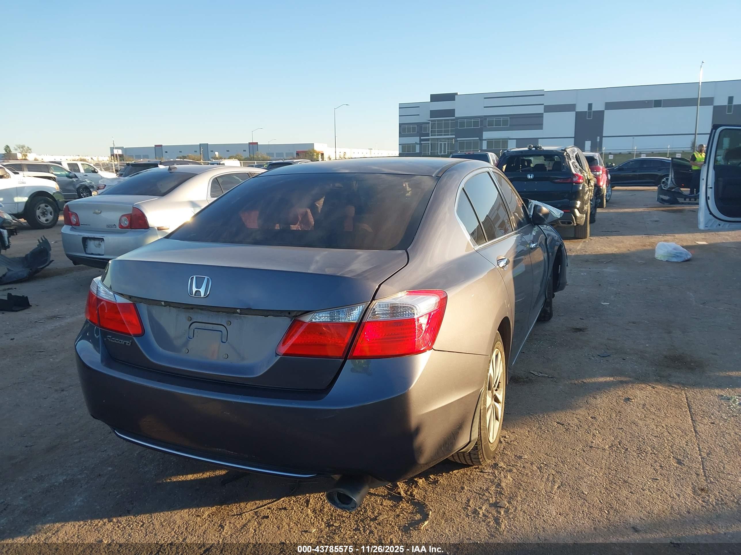 HONDA ACCORD image 4