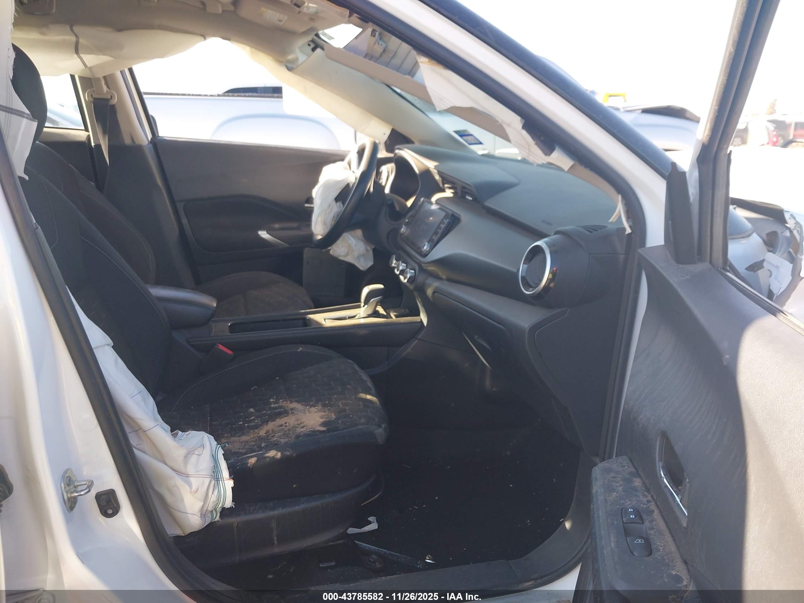 NISSAN KICKS image 5