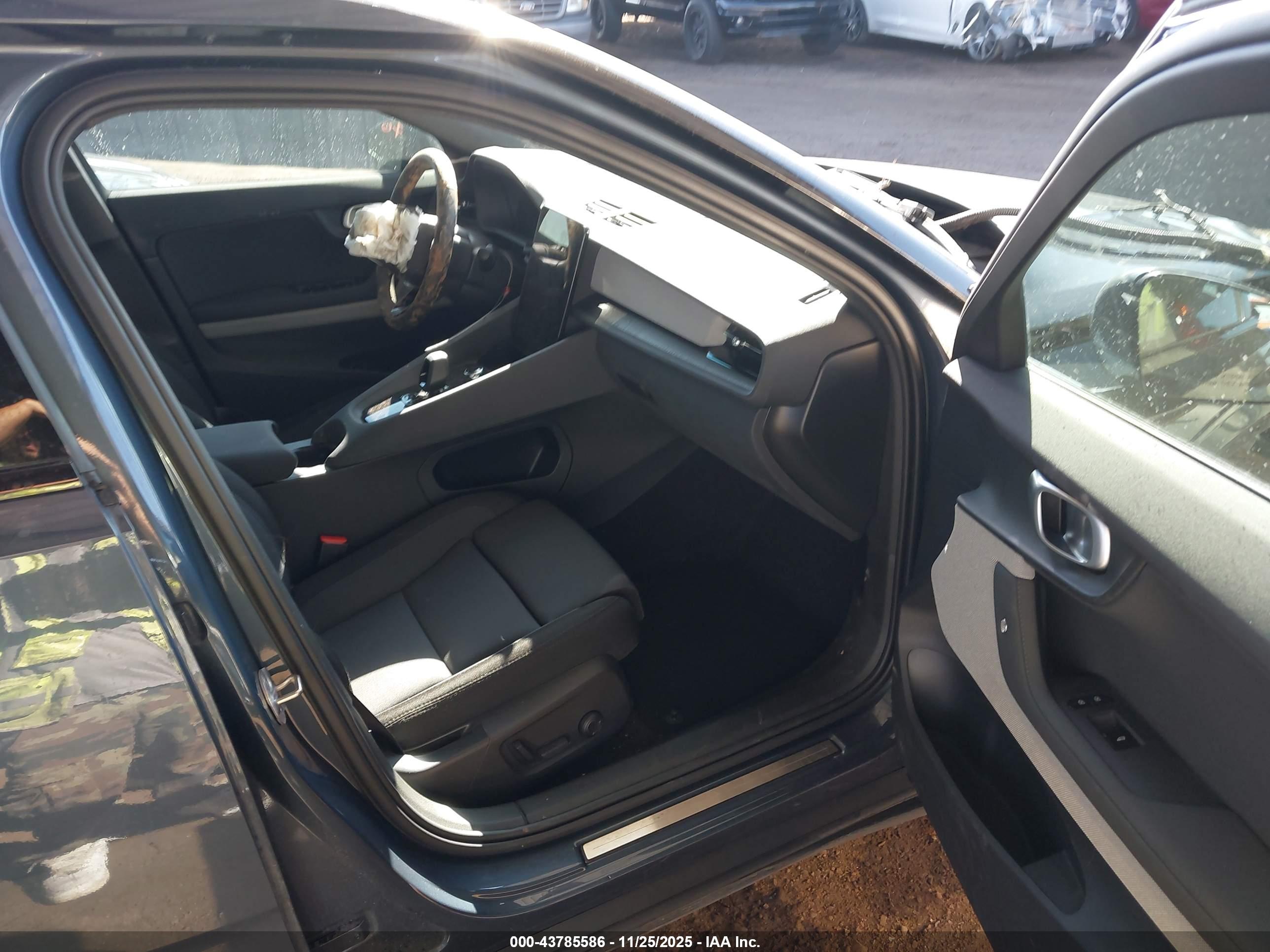POLESTAR 2 image 5