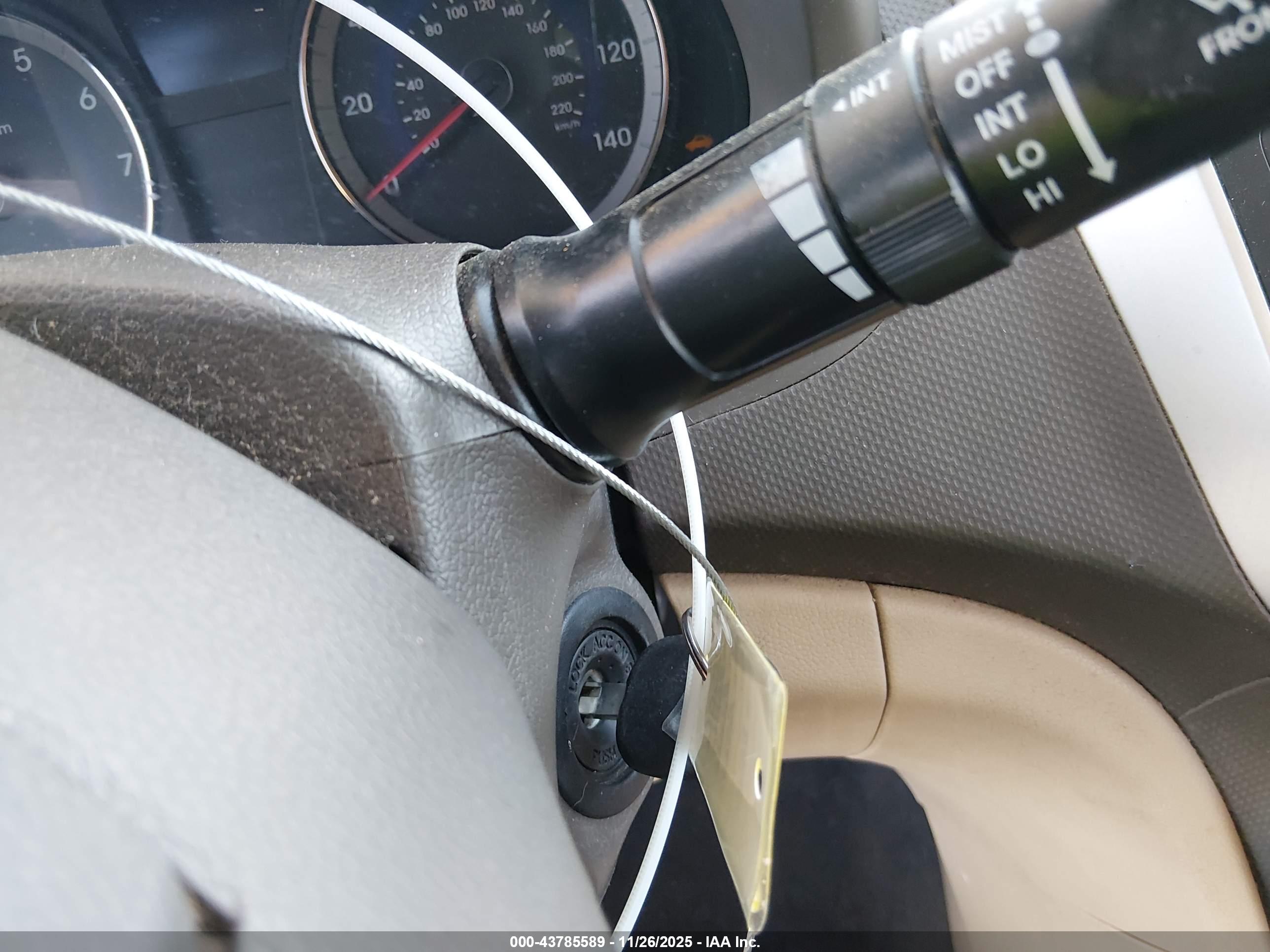 HYUNDAI ACCENT image 11