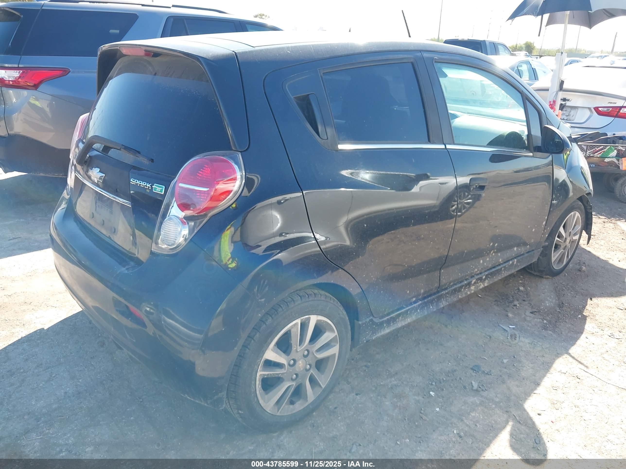 CHEVROLET SPARK image 4