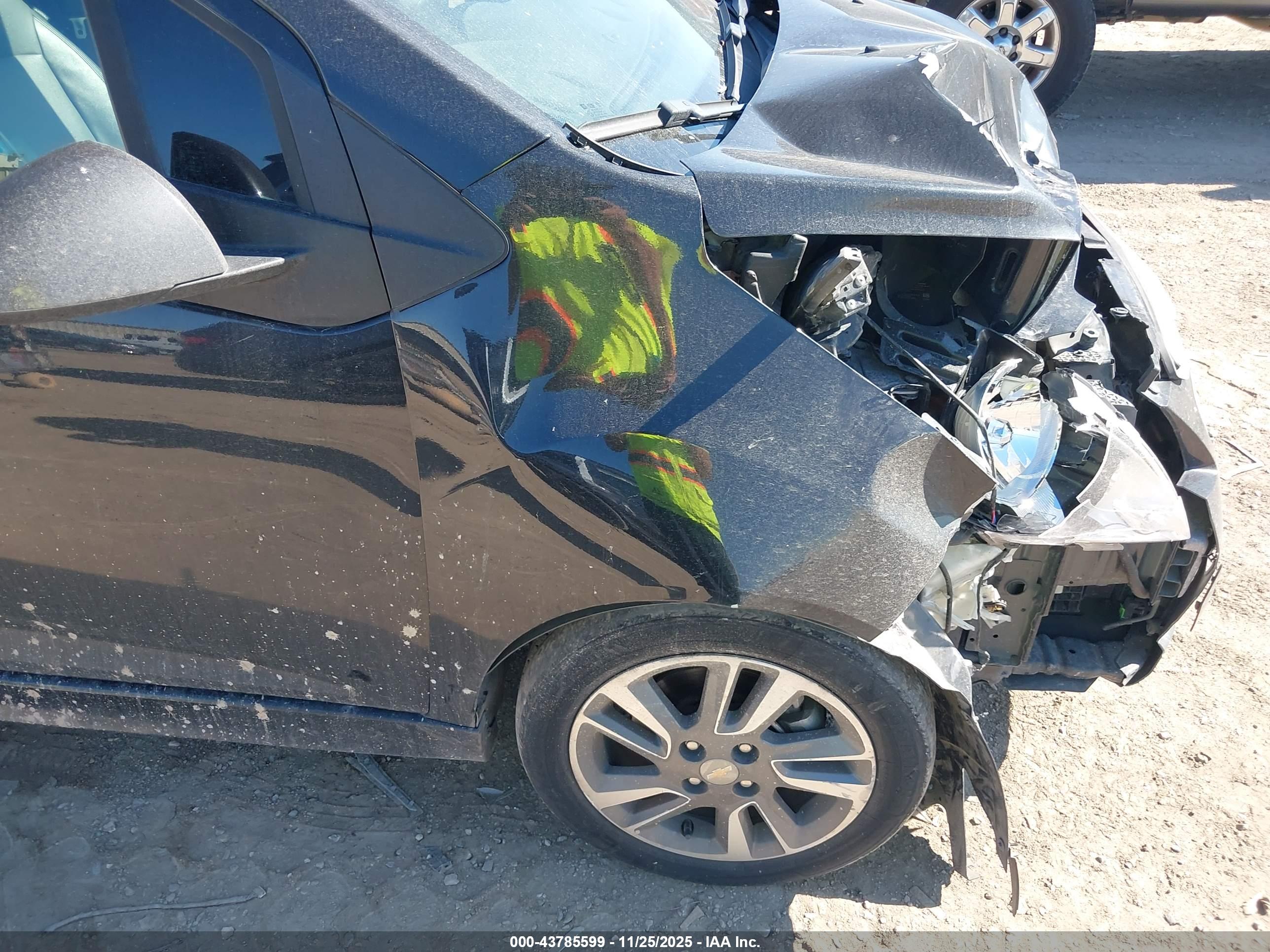 CHEVROLET SPARK image 6