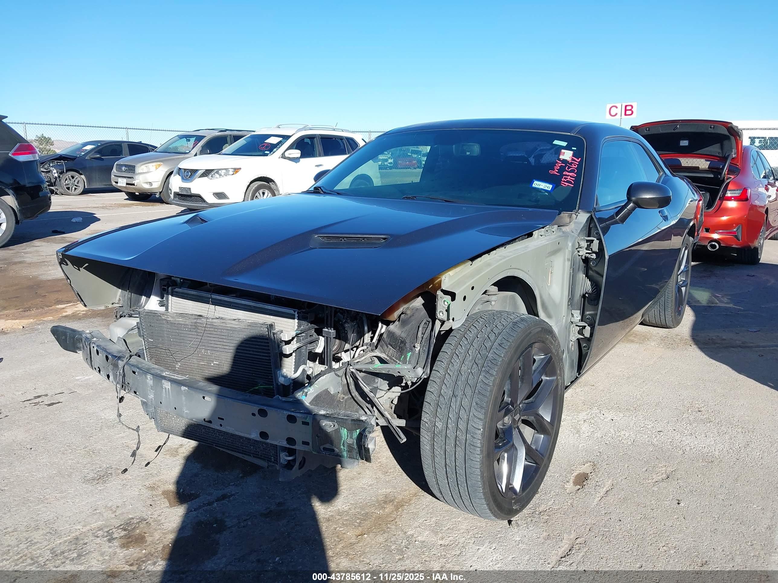 DODGE CHALLENGER image 2