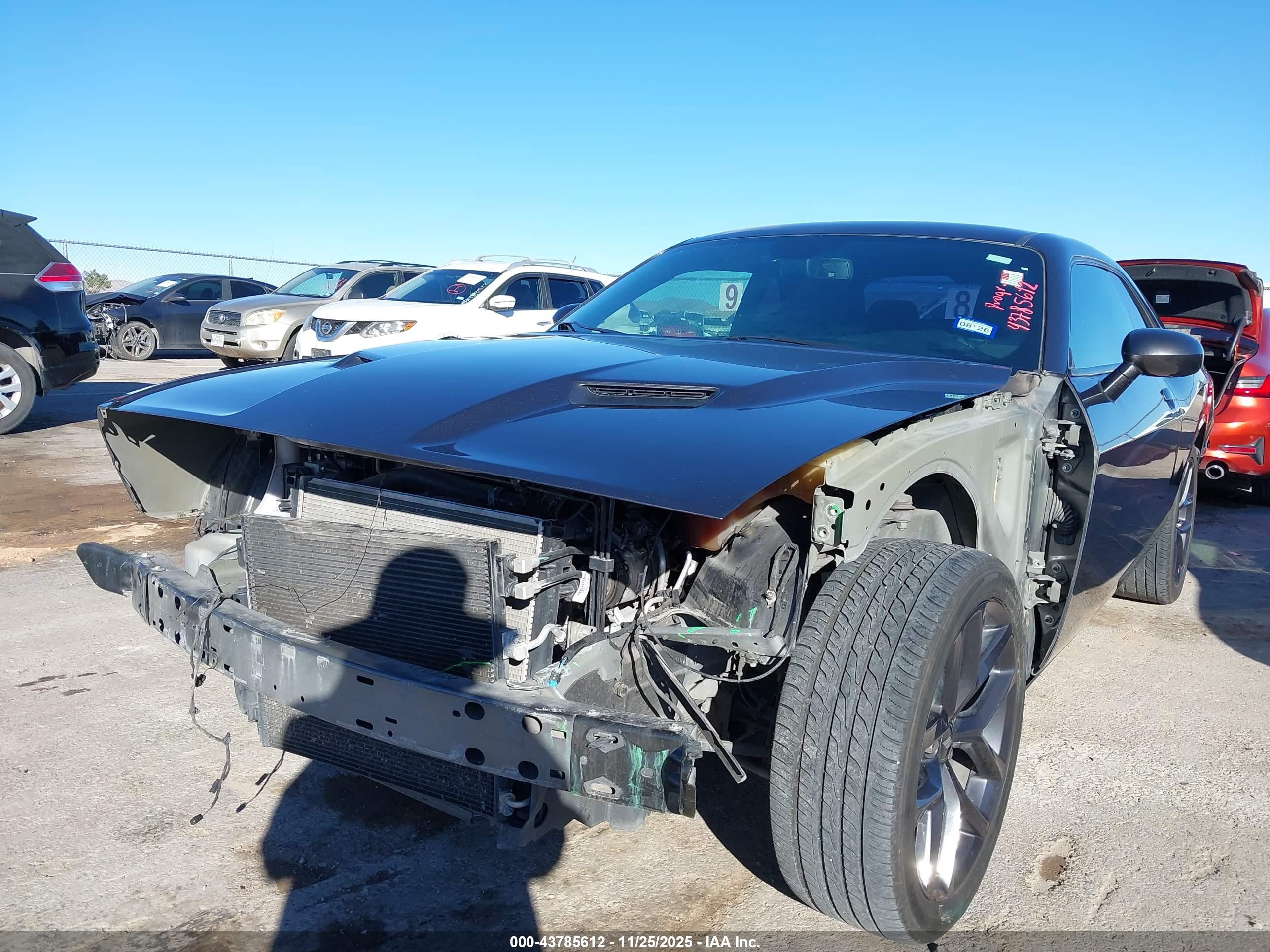 DODGE CHALLENGER image 6