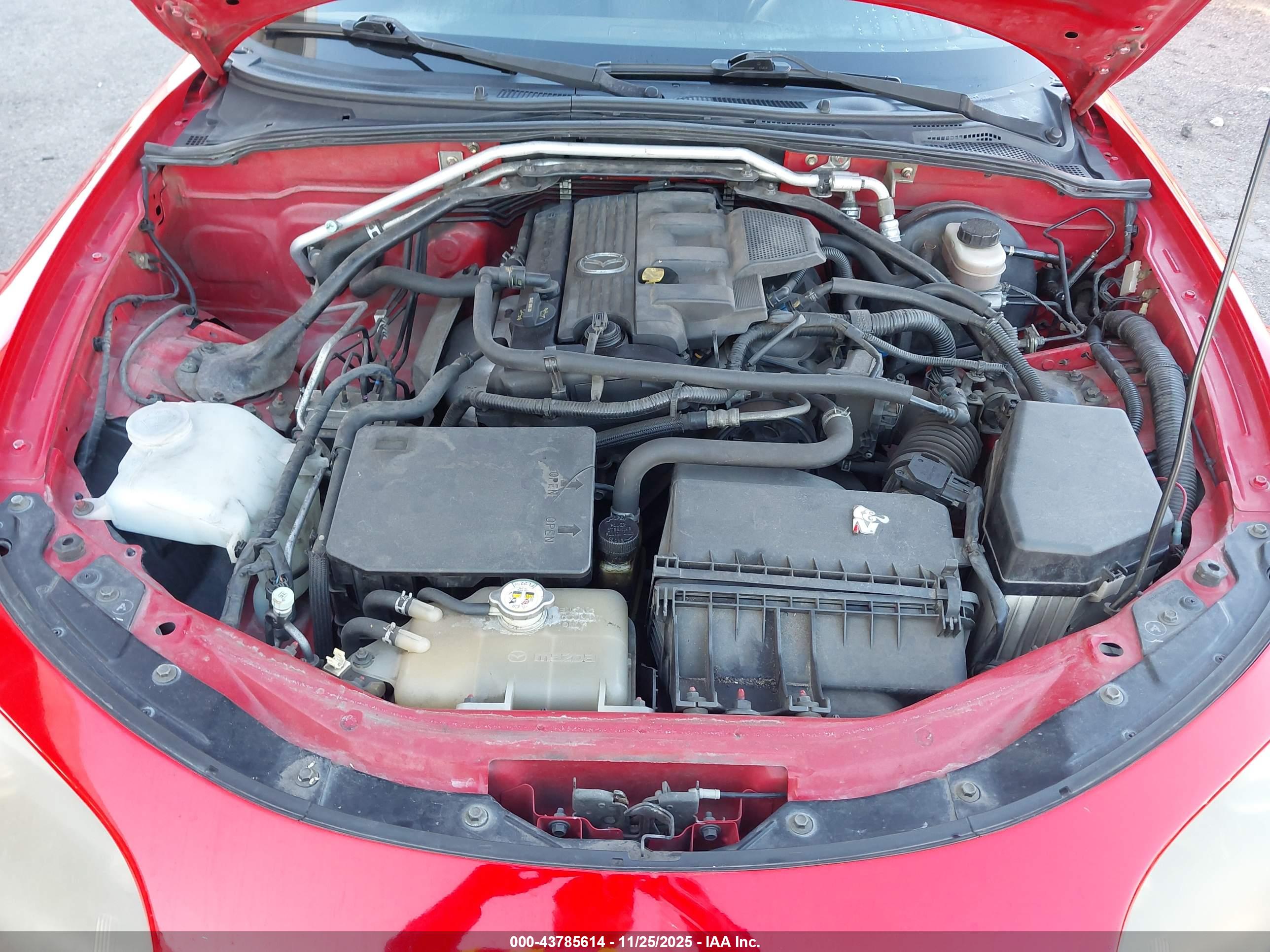 MAZDA MX-5 image 10