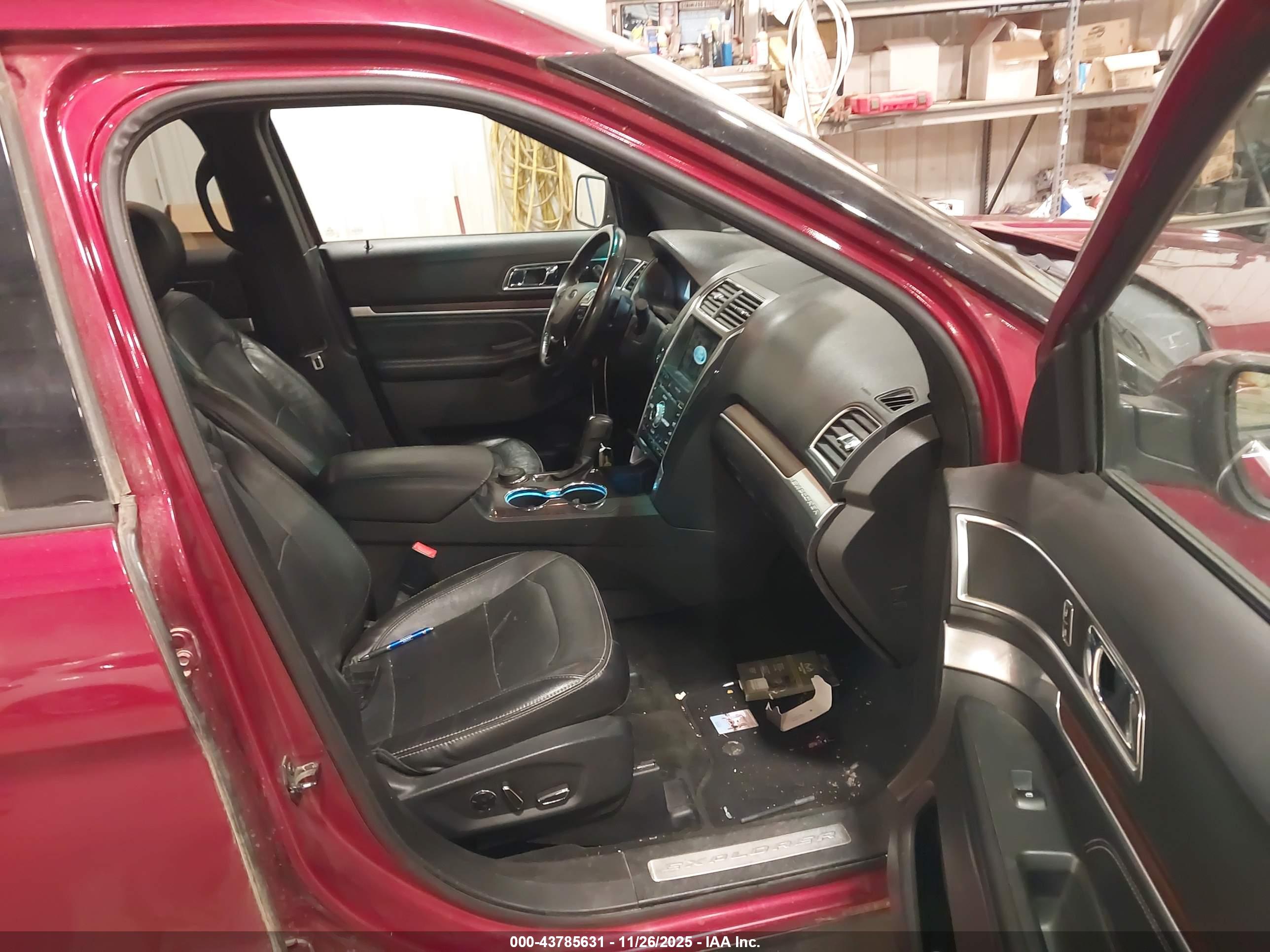 FORD EXPLORER image 5