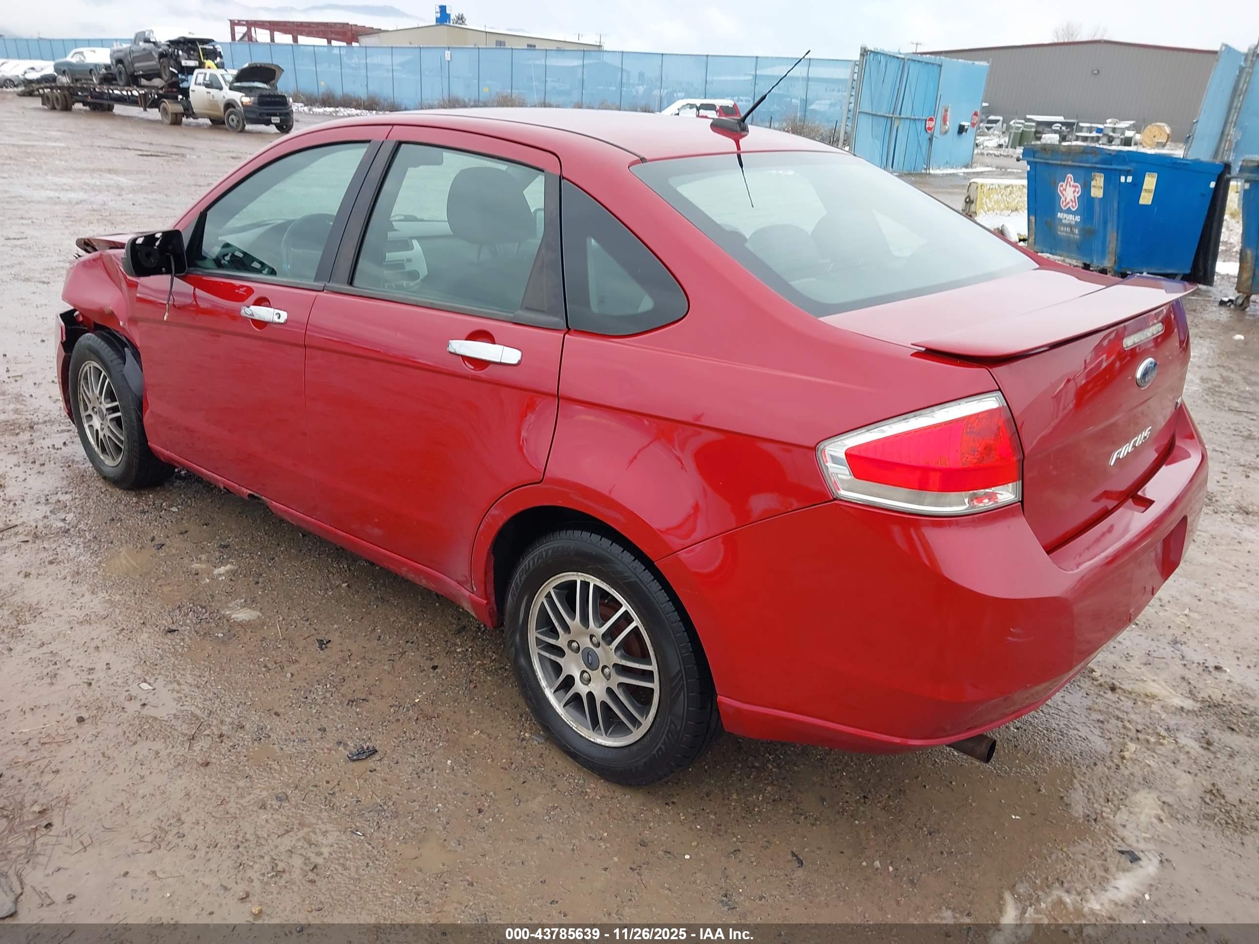 FORD FOCUS image 3