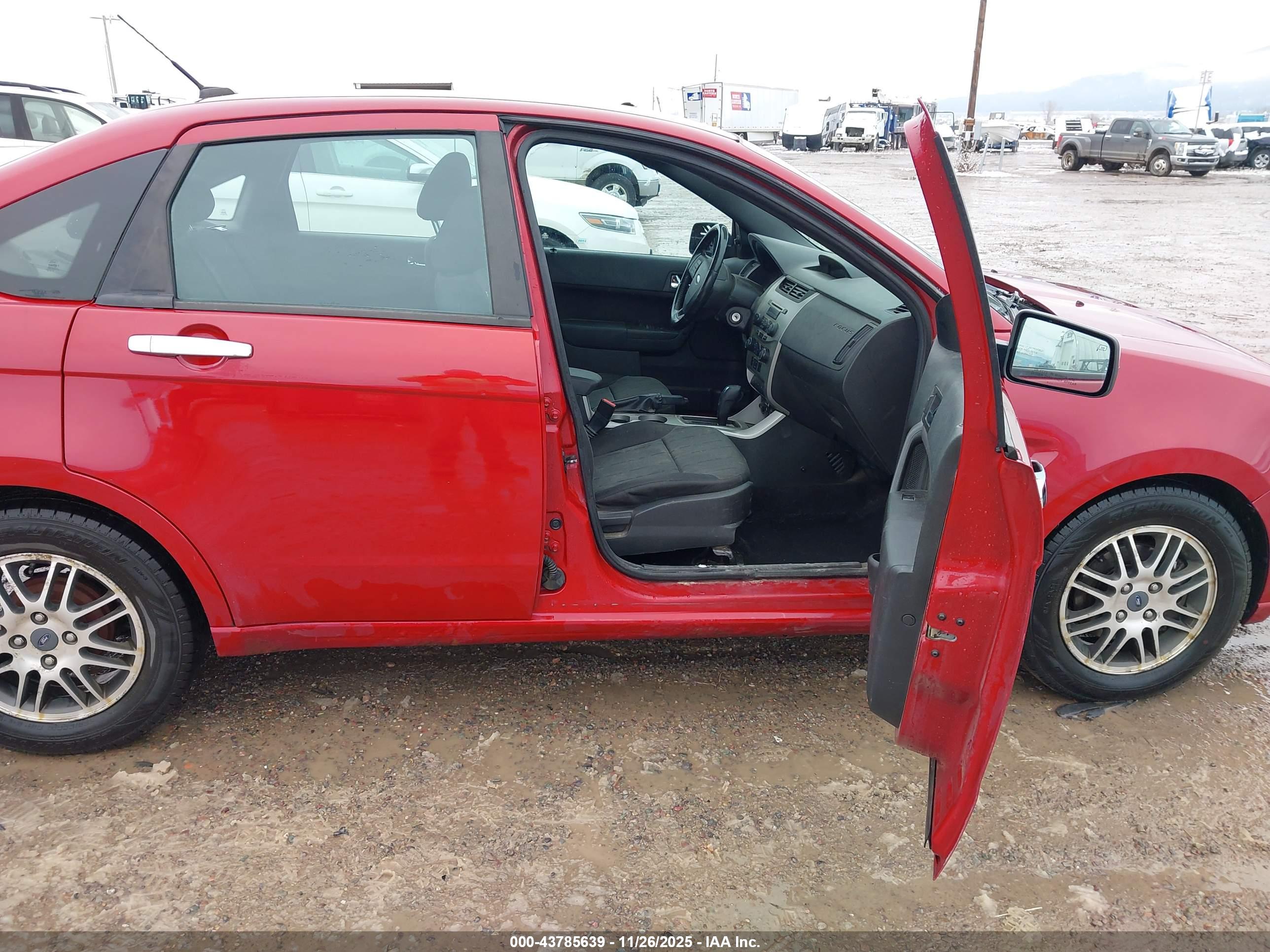 FORD FOCUS image 5