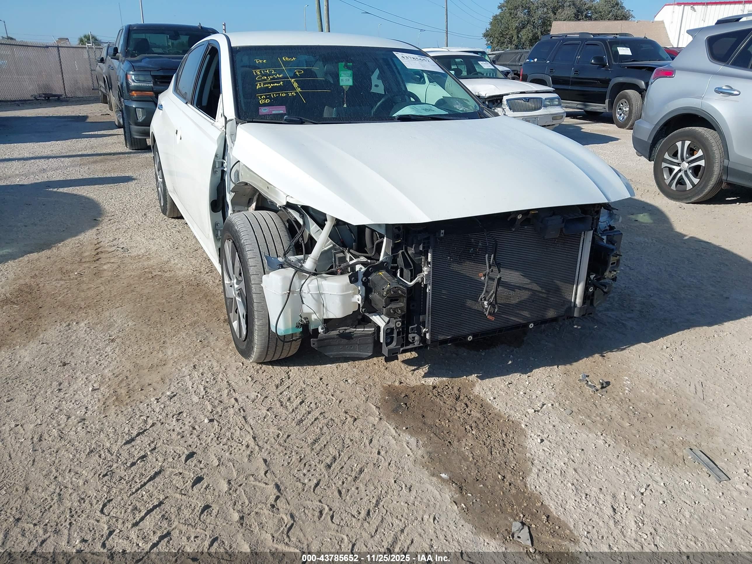 NISSAN ALTIMA image 6