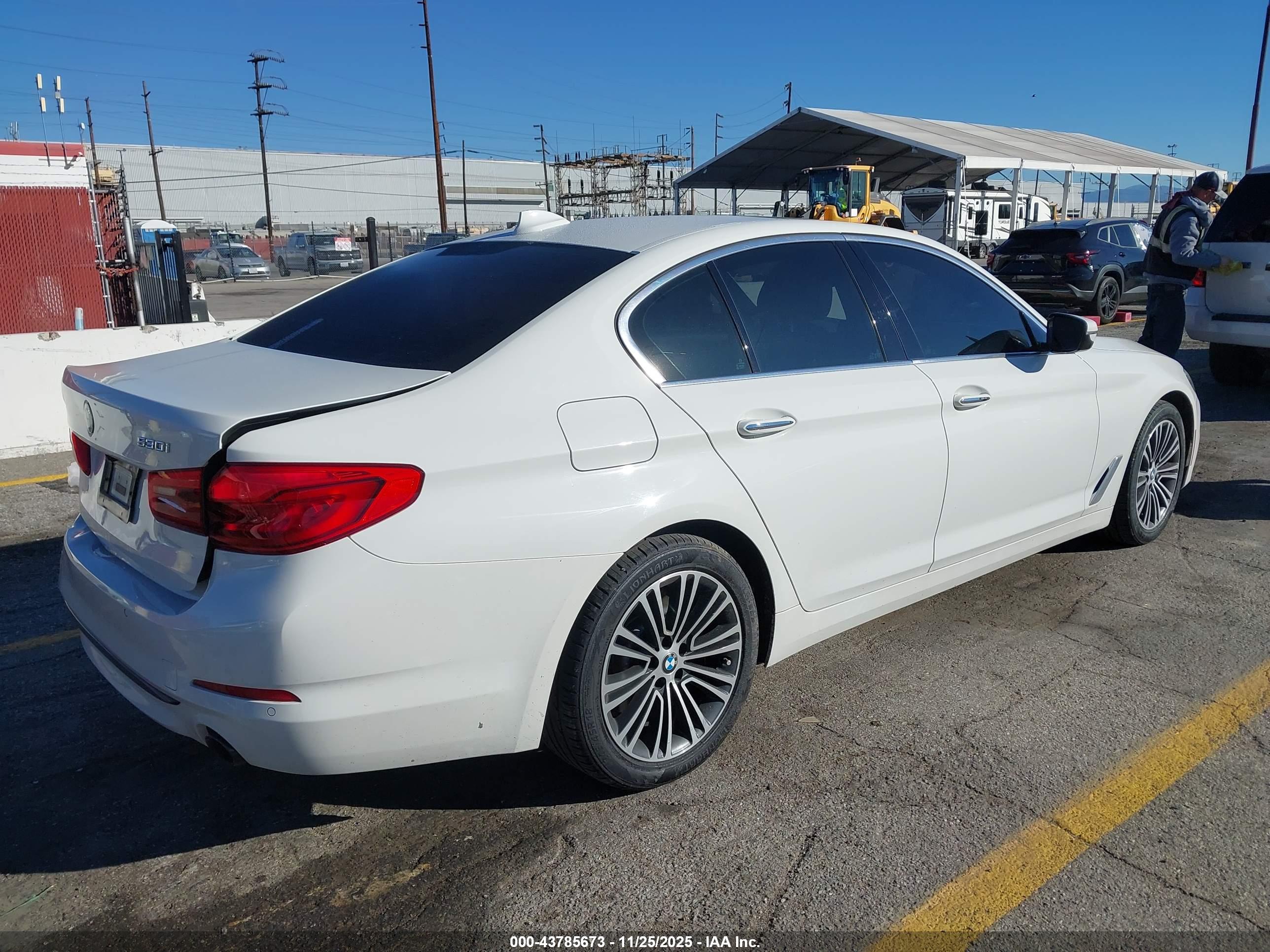 BMW 530I image 4
