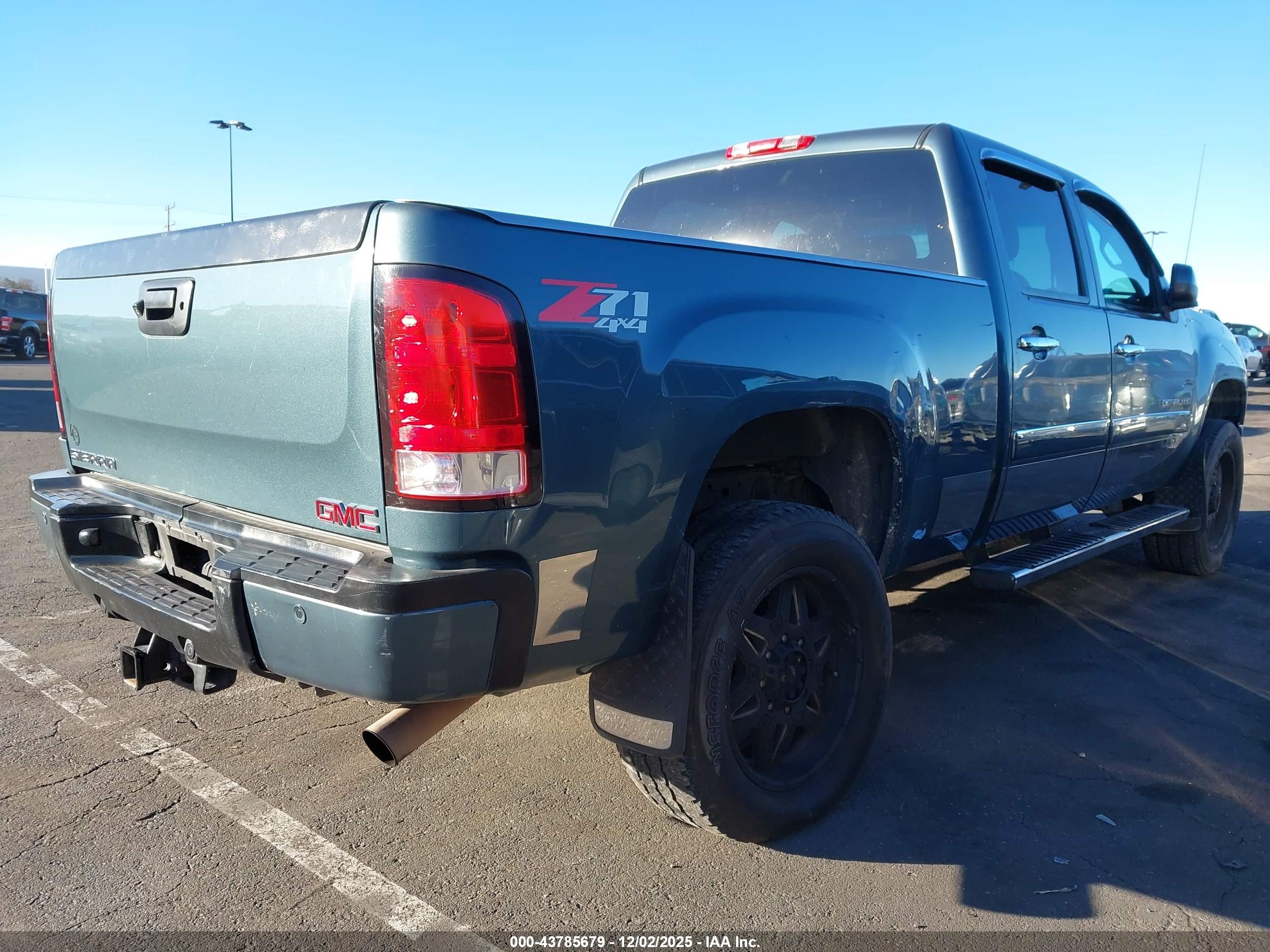 GMC SIERRA image 4
