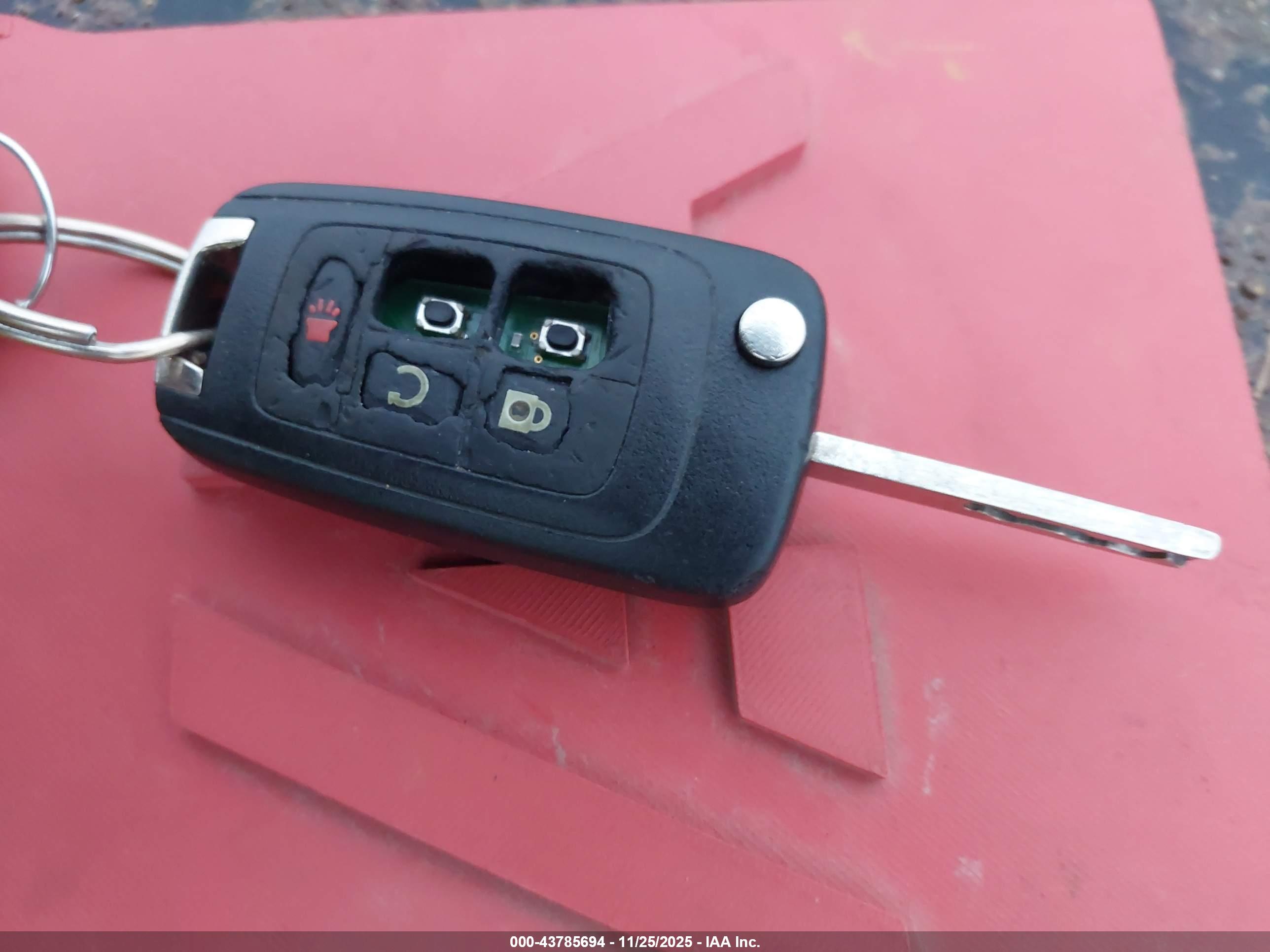 CHEVROLET EQUINOX image 11