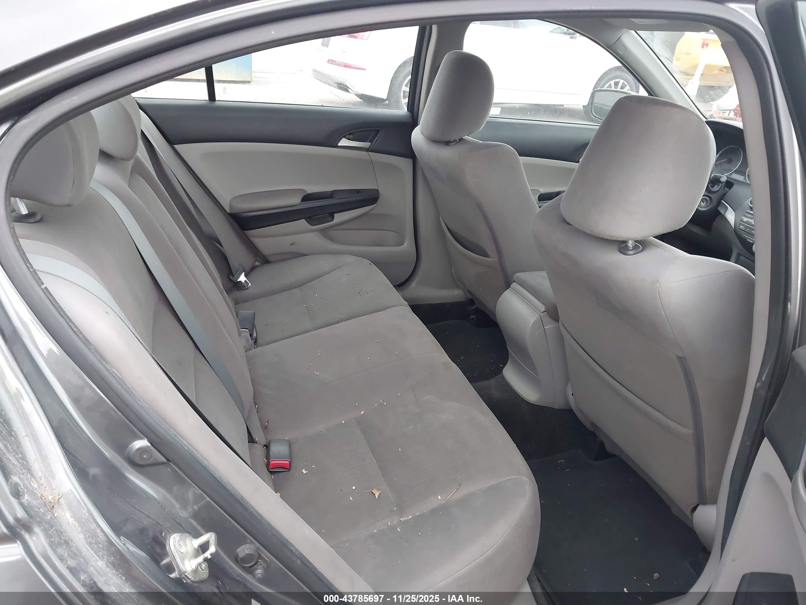 HONDA ACCORD image 8