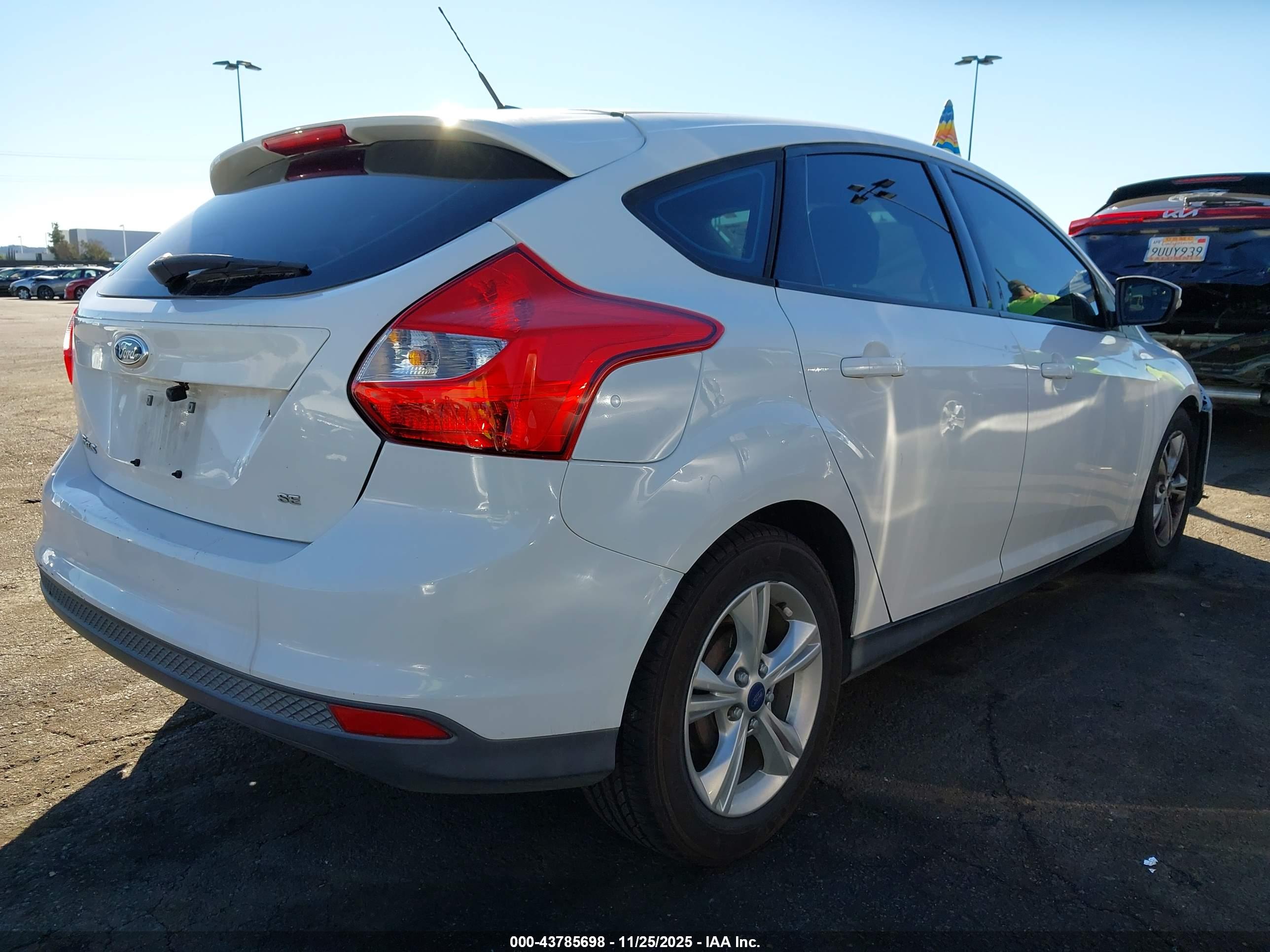 FORD FOCUS image 4