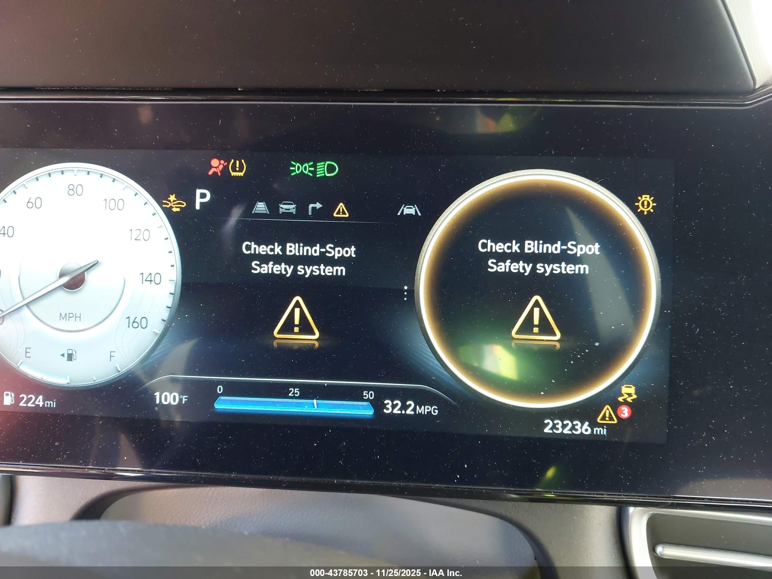 HYUNDAI ELANTRA image 7