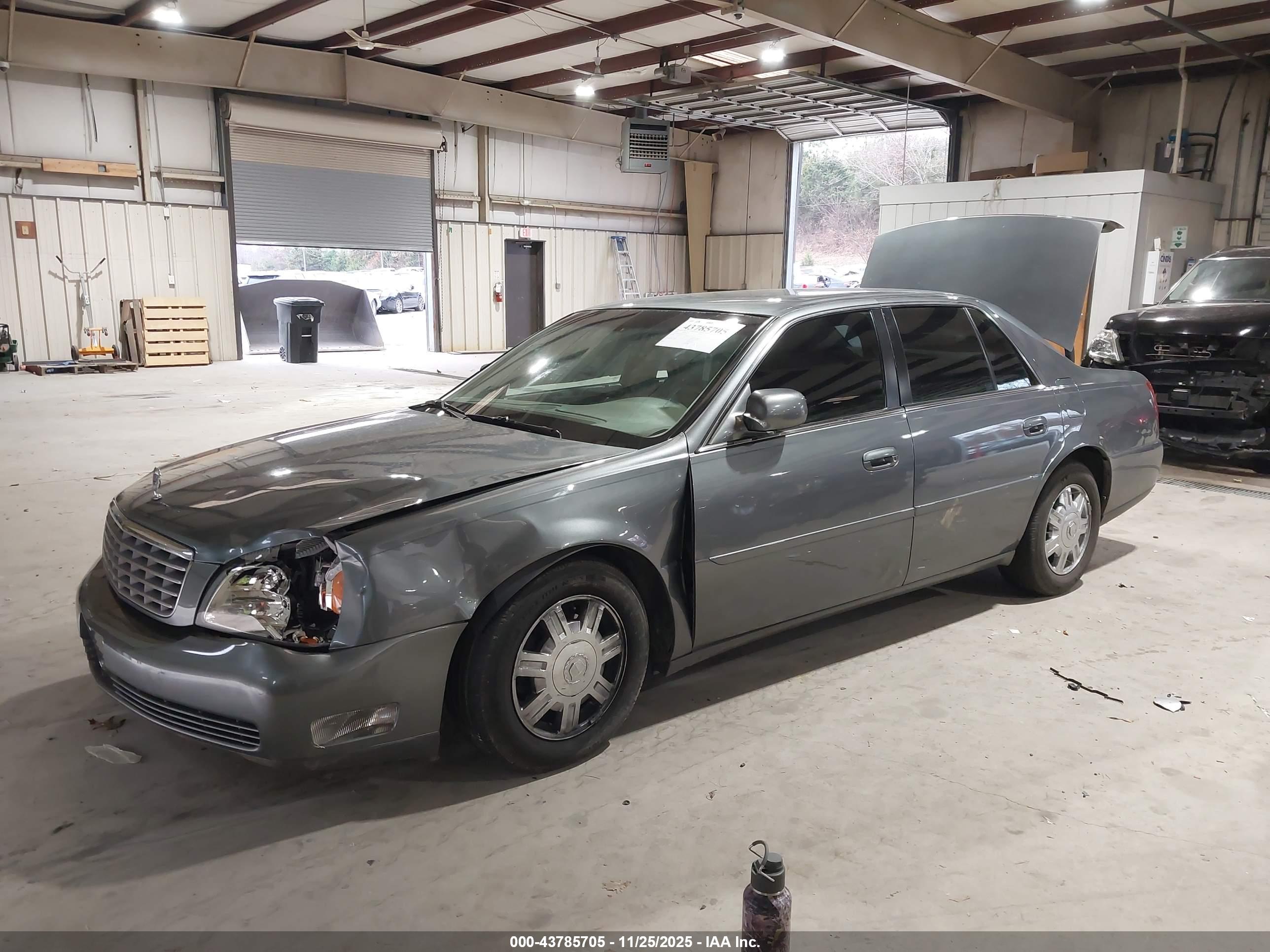 CADILLAC DEVILLE image 2