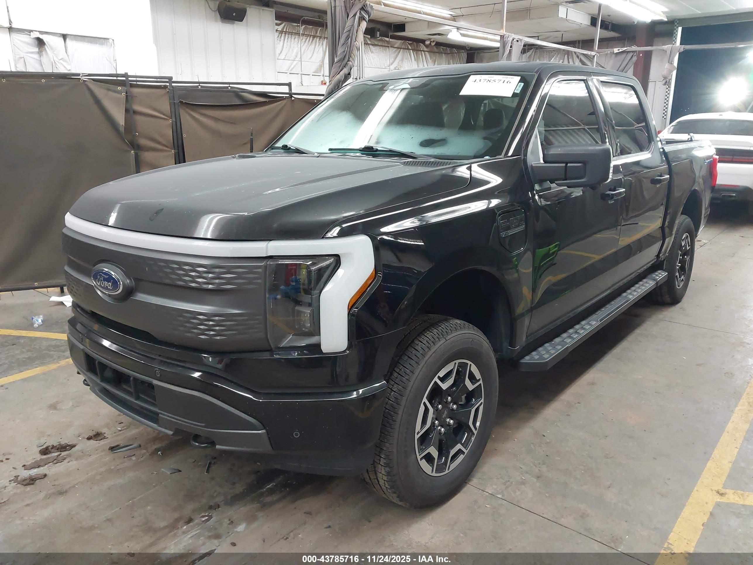FORD F-150 image 2