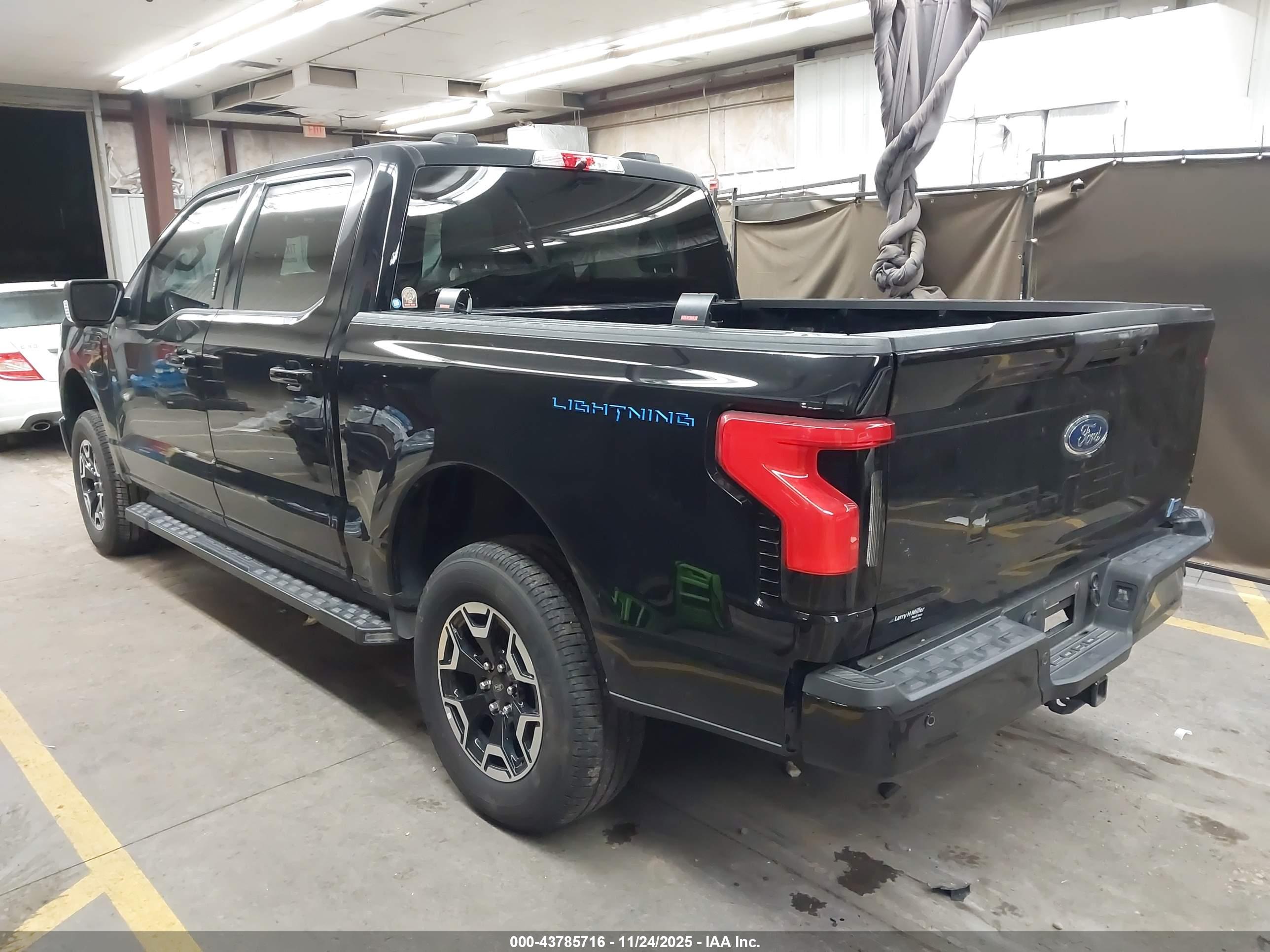 FORD F-150 image 3